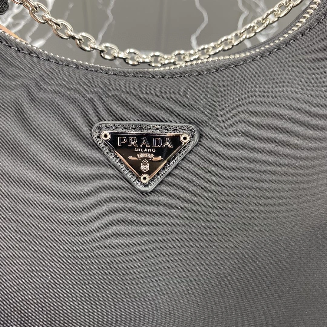 & 1BH204 nylon Hobo item : BT-B225C1922