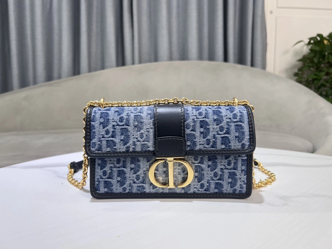 &MOMO-- 4ior M9334UDCE_M49E high quality version 30 Montaigne East-West item:D-B000K0415