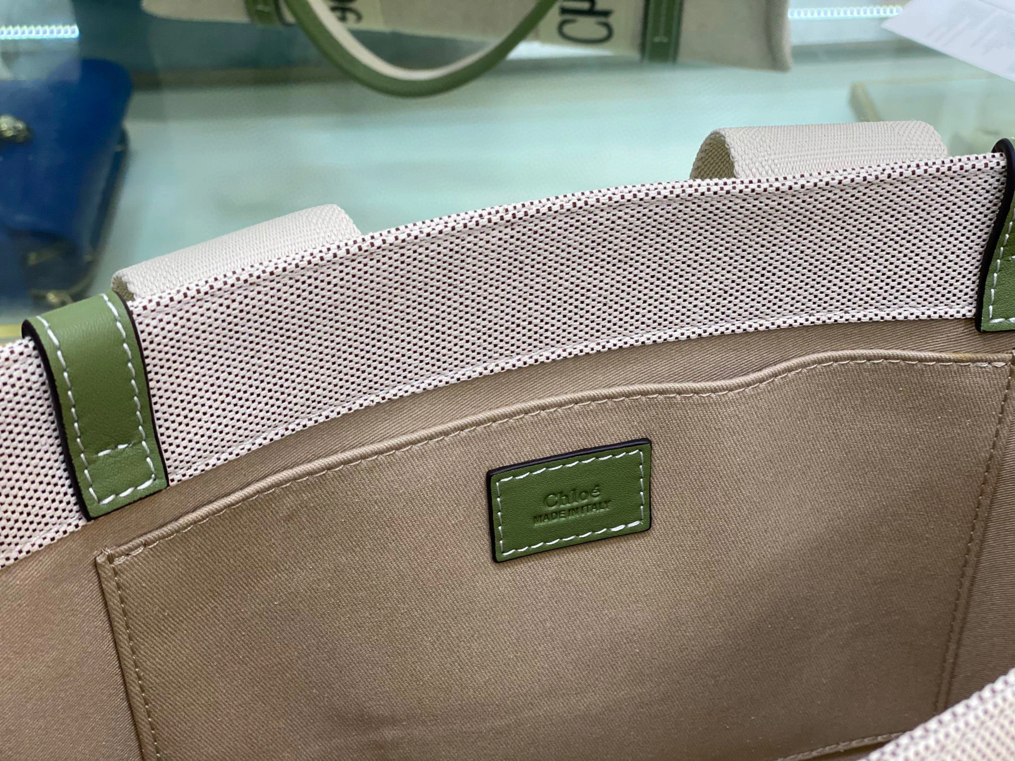 & 7565 Woody Tote item:B-B000B1144