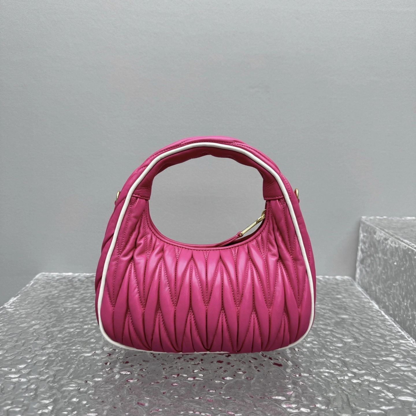 MOMO- 7iu7iu 5BC125_2IBS_F0F6W_V_OOF 𝐰𝐚𝐧𝐝𝐞𝐫 𝐡𝐨𝐛𝐨 high quality version sheephide item:E-B664G1905