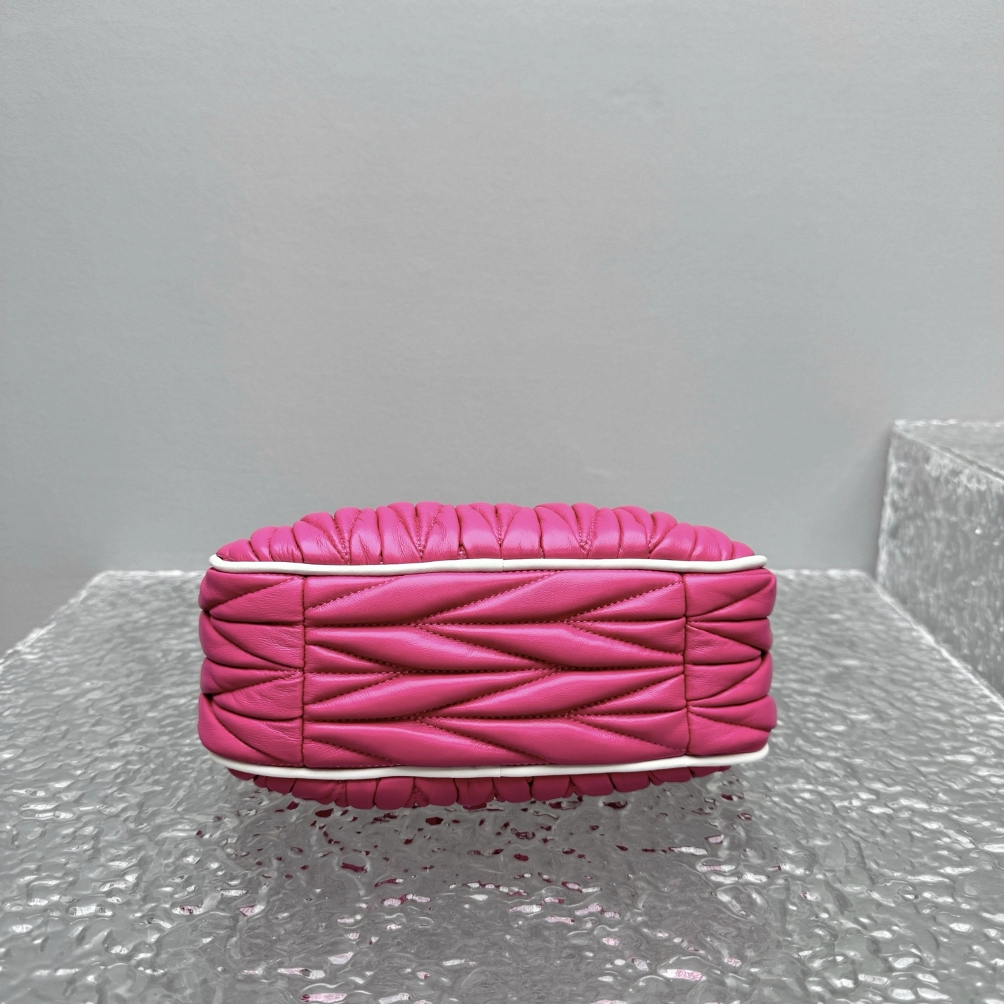 MOMO- 7iu7iu 5BC125_2IBS_F0F6W_V_OOF 𝐰𝐚𝐧𝐝𝐞𝐫 𝐡𝐨𝐛𝐨 high quality version sheephide item:E-B664G1905