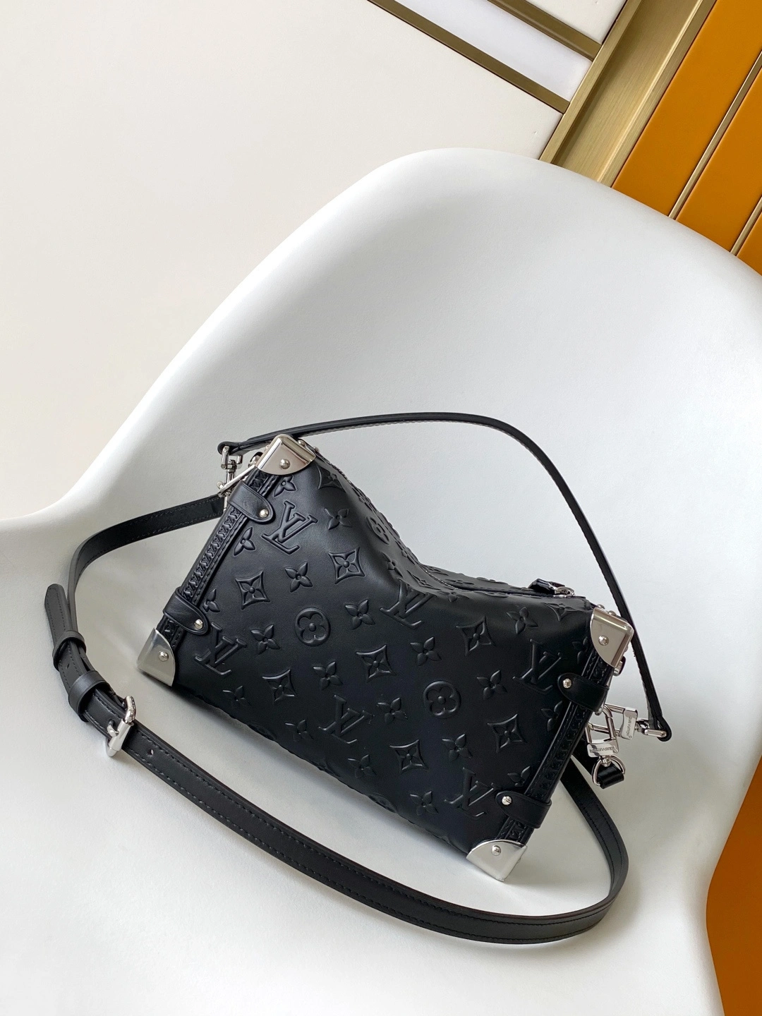 MOMO-- 8V M14572 high quality version Side Trunk Monogram Bold cowhide item:F-B000A1416