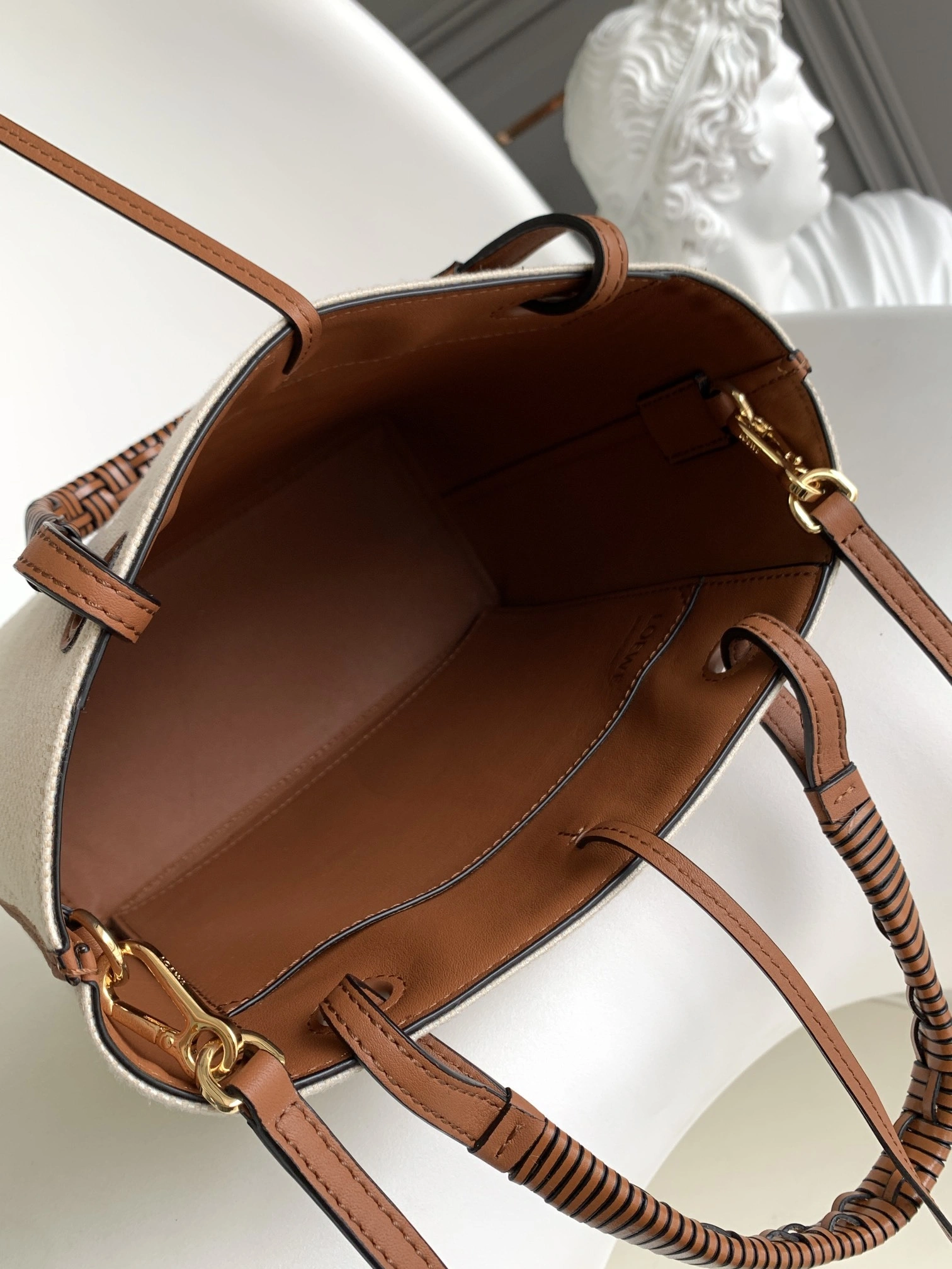 MOMO-- 8o5w5 A717S74X01-2426 high quality version cowhide Amazona mini item:E-B177H2705