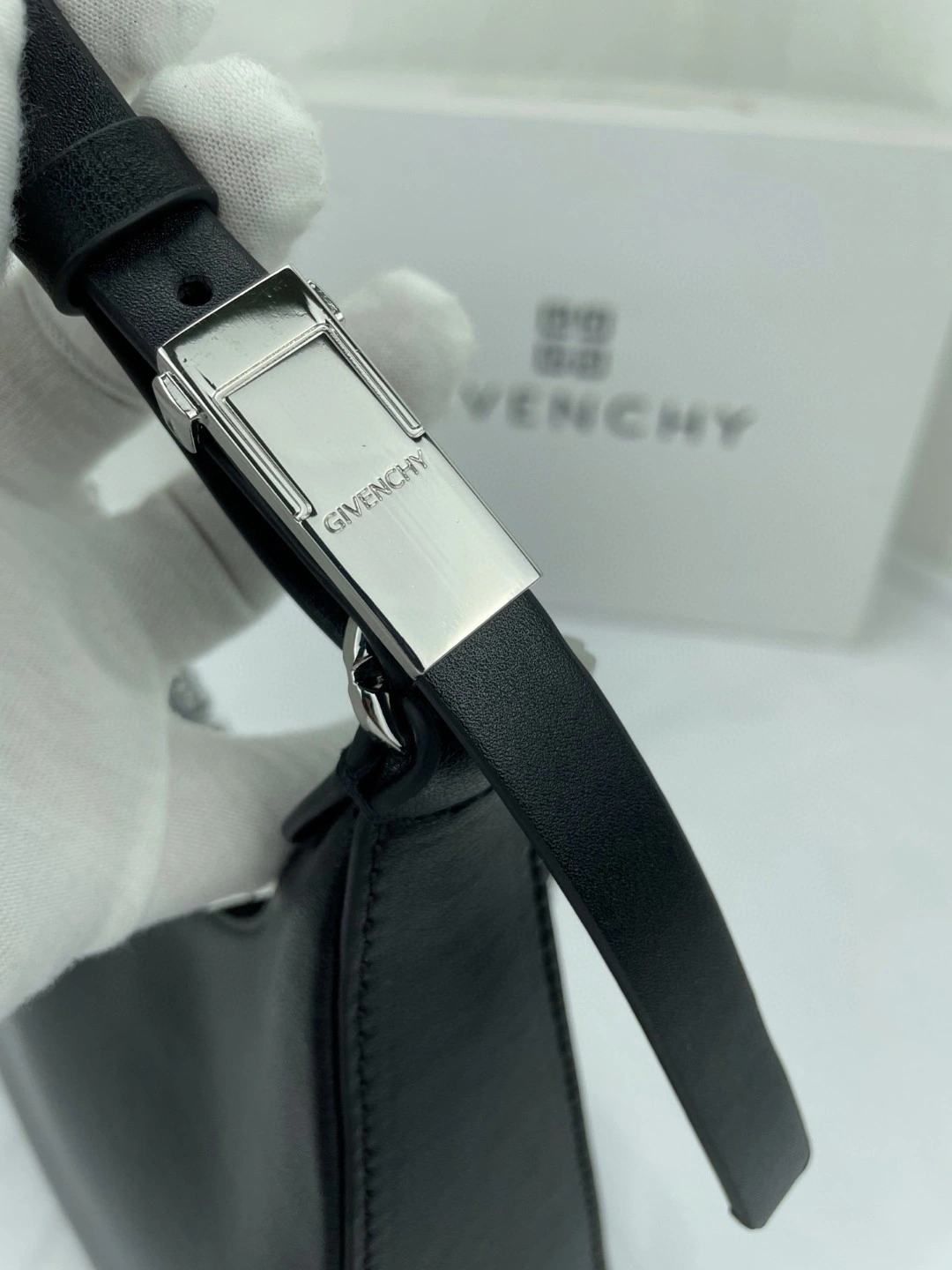 & BB50LGB1A4-001 Calfskin Moon cut item : BT-B225D0824W
