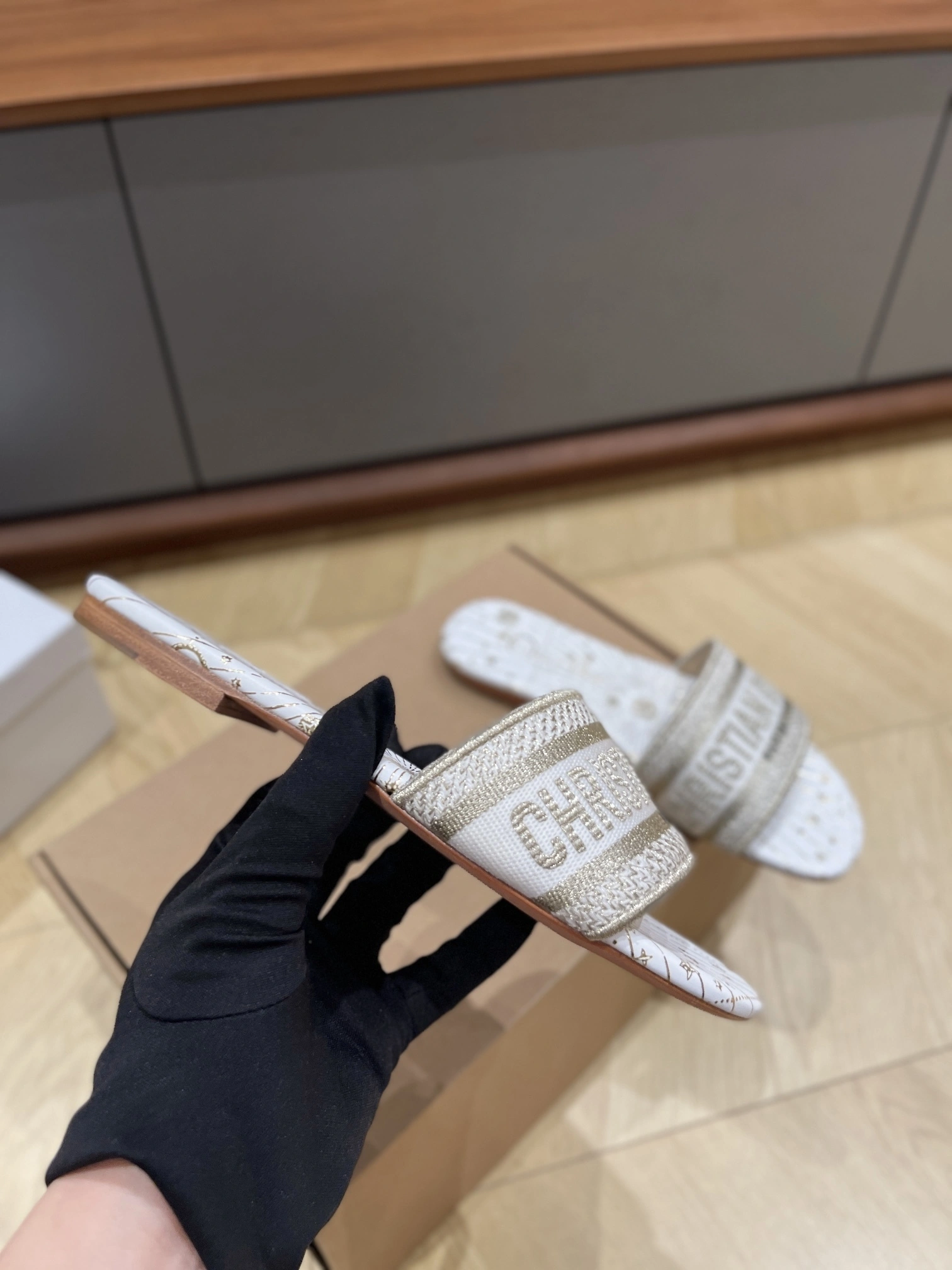 & COCO-- 4ior KCQ209CNM_S09W embroidery item:E-XW03F0615