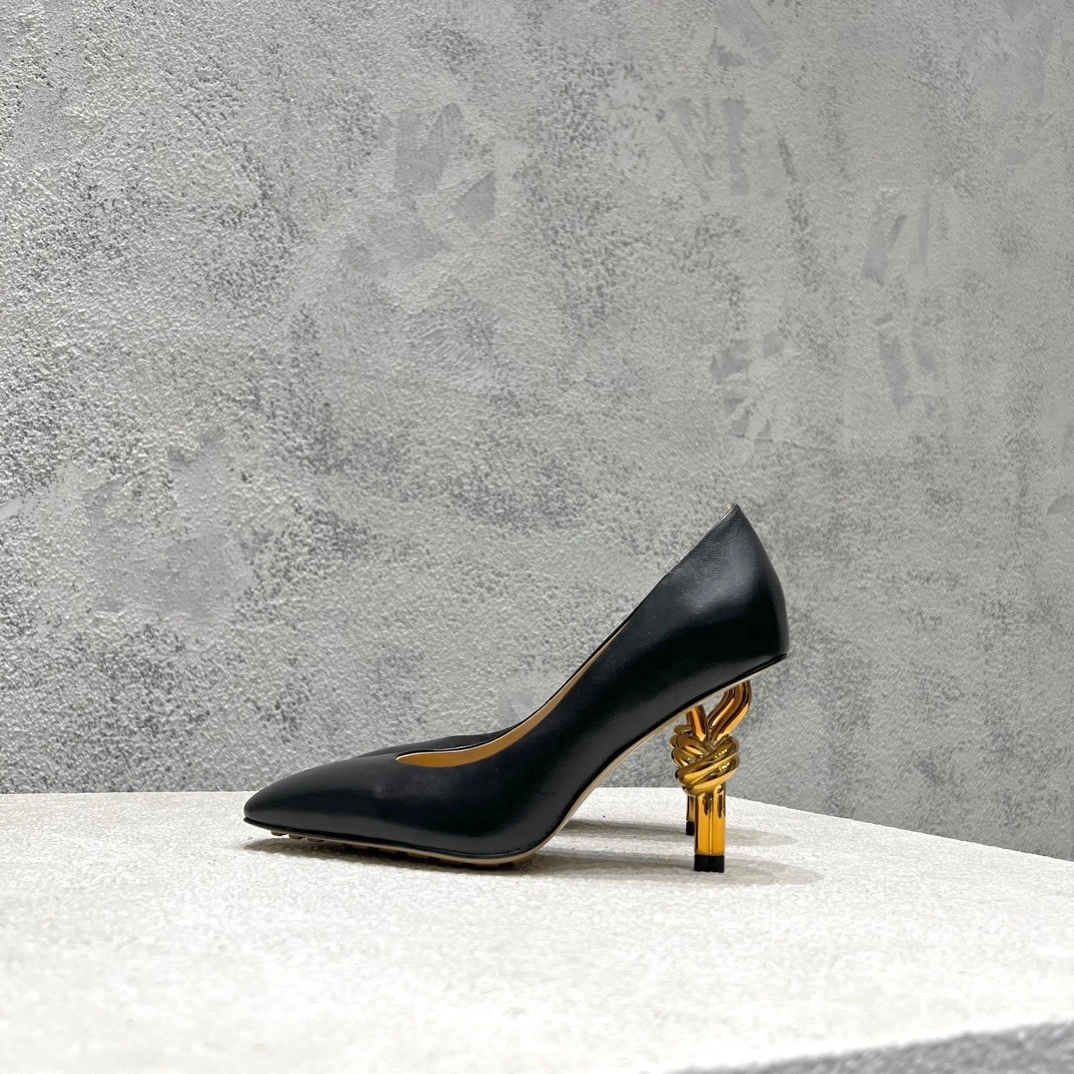 & COCO-- 775474VBSF01000 Heel height：9CM Calfskin item:D-X062M2832