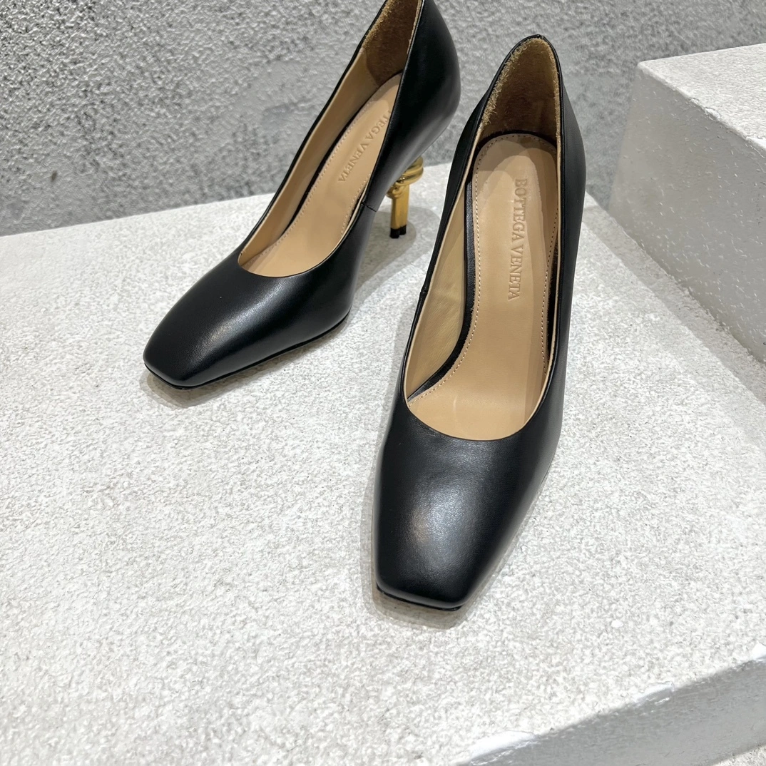 & COCO-- 775474VBSF01000 Heel height：9CM Calfskin item:D-X062M2832