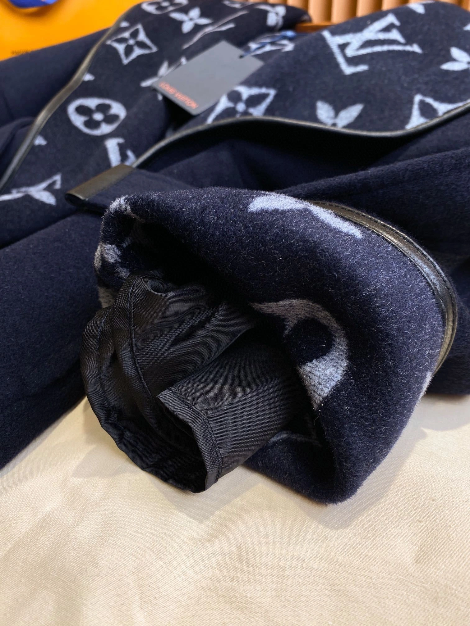Bald Eagle-- 8V high quality version cashmere Wool cashmere lambskin item:D-F020K0125