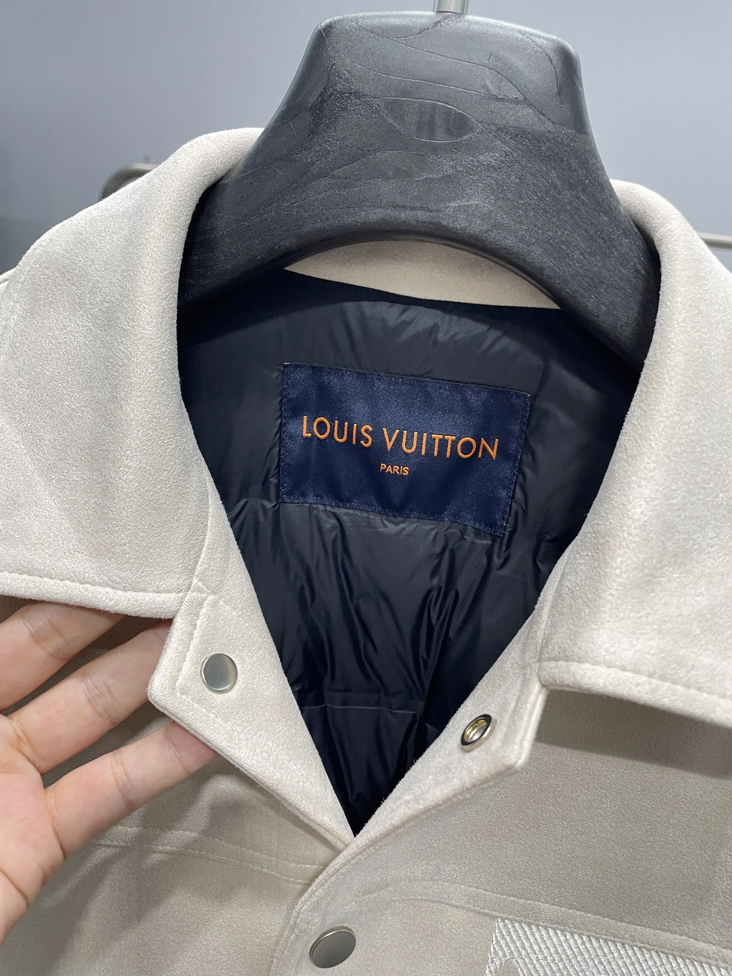 Bald Eagle- 8V high quality version Down jacket embroidery 3Colour item:E-F360K1016-3
