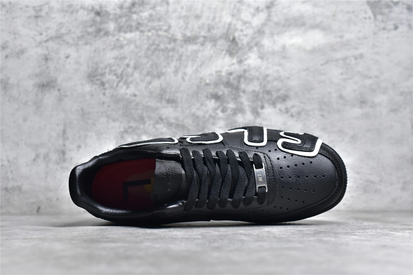 & Flying pig- -- DC4457-001 item:C-X167C27113