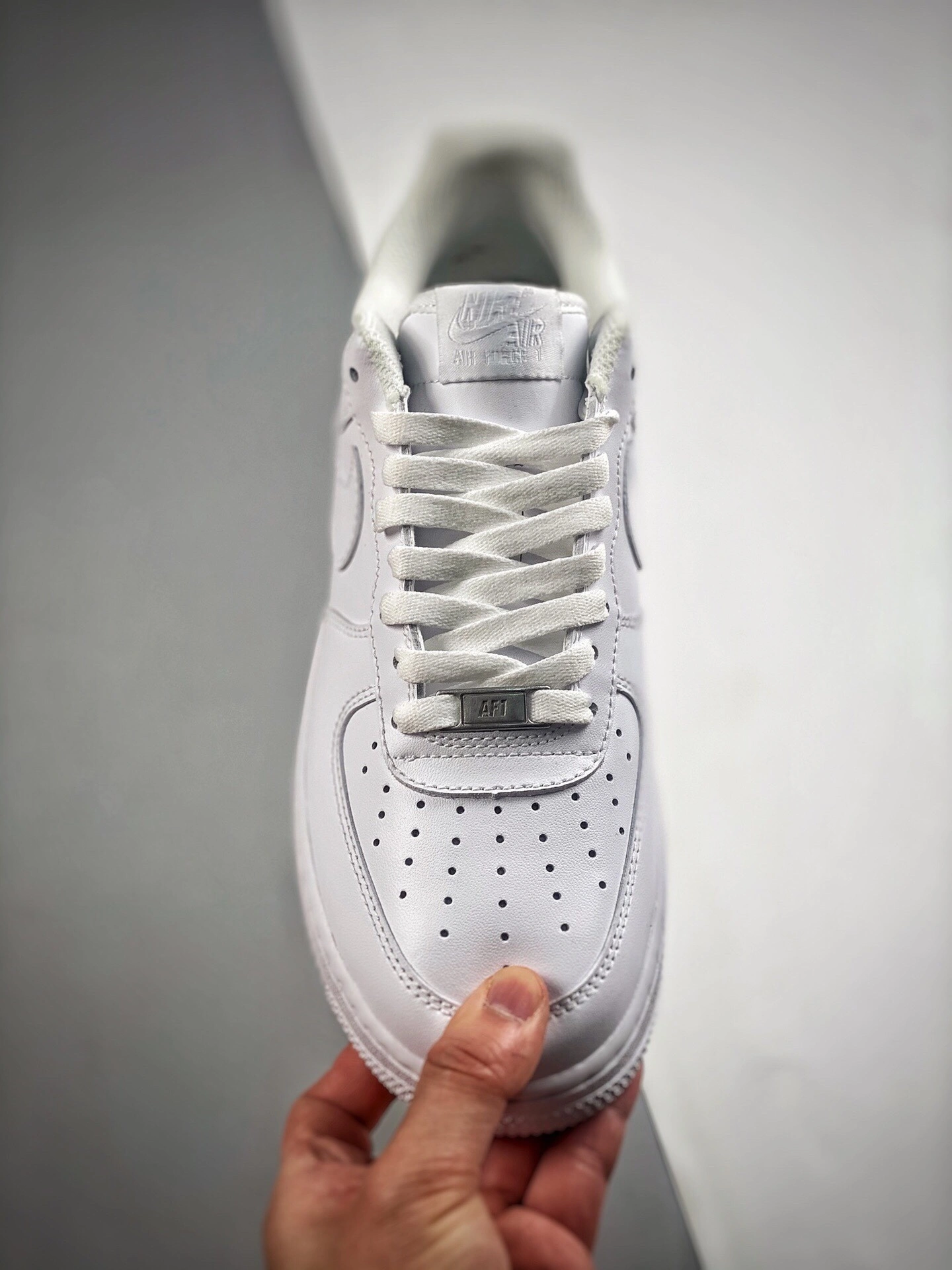 & Flying pig- --Air Force1 Low CW2288-111 item:C-X000C2795