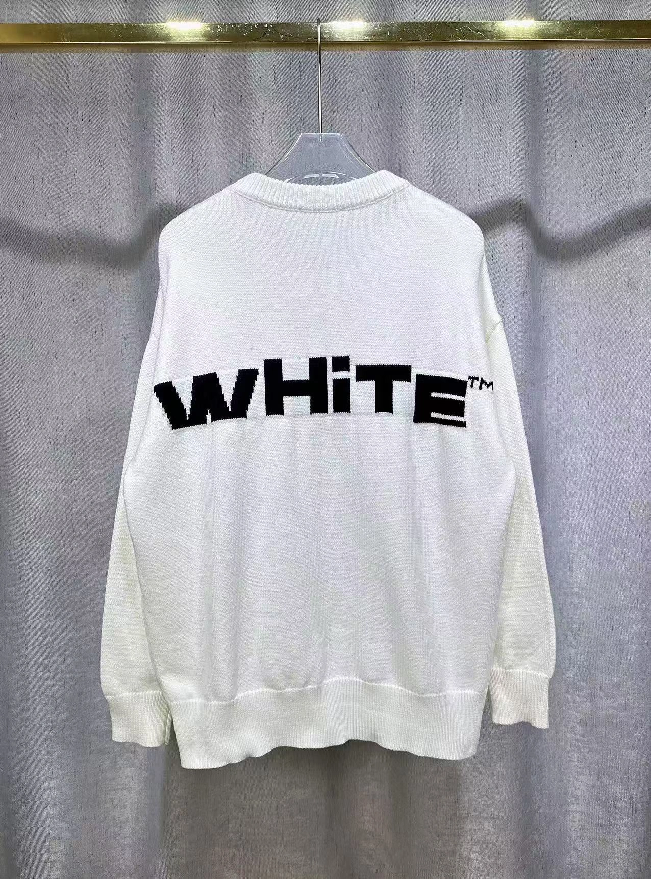 & Gemini-- Off Whit5 logo 2colour item:E-F199G0803-2