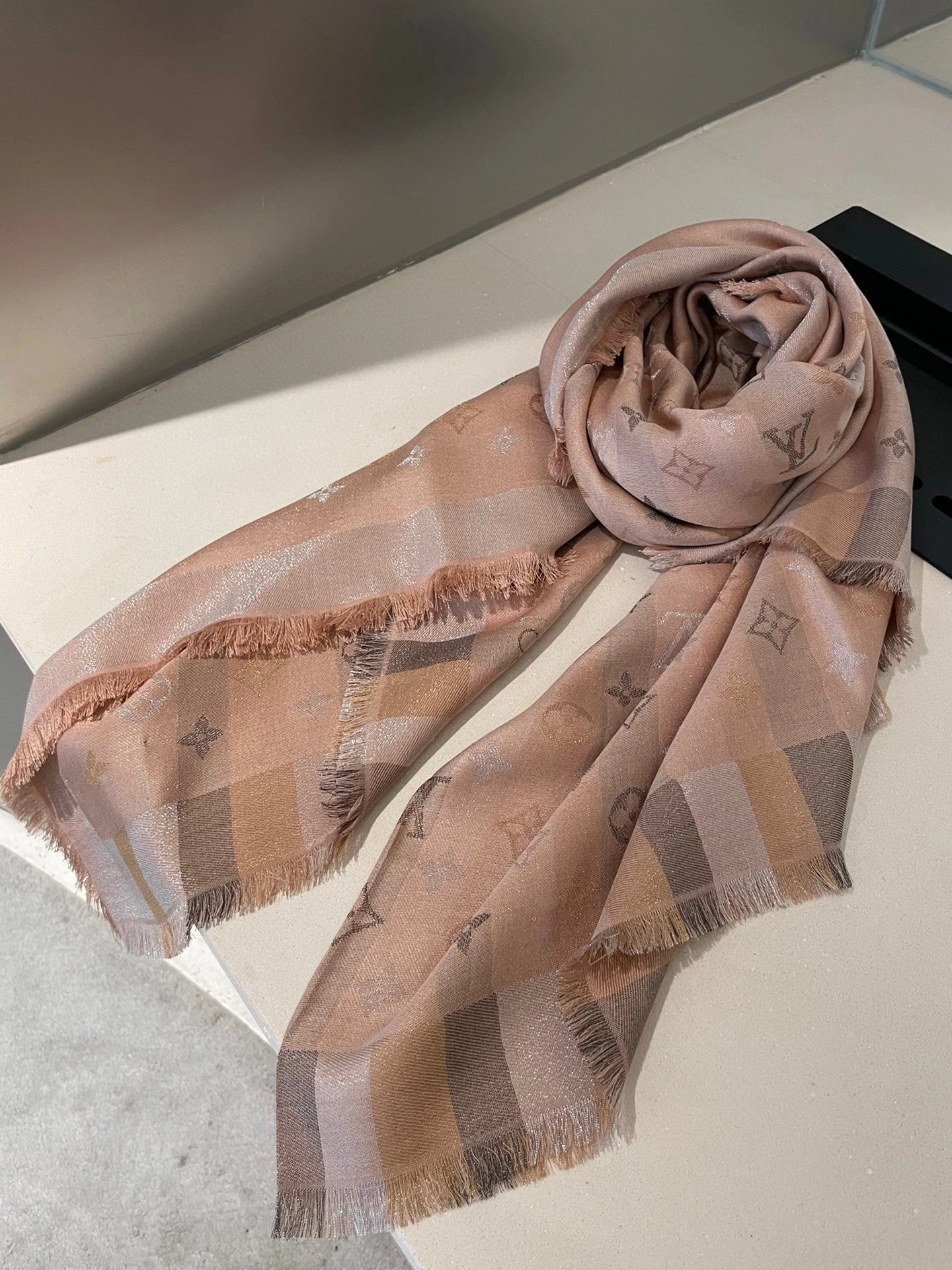 & HD--8V Real silk wool item:E-S132I0984H