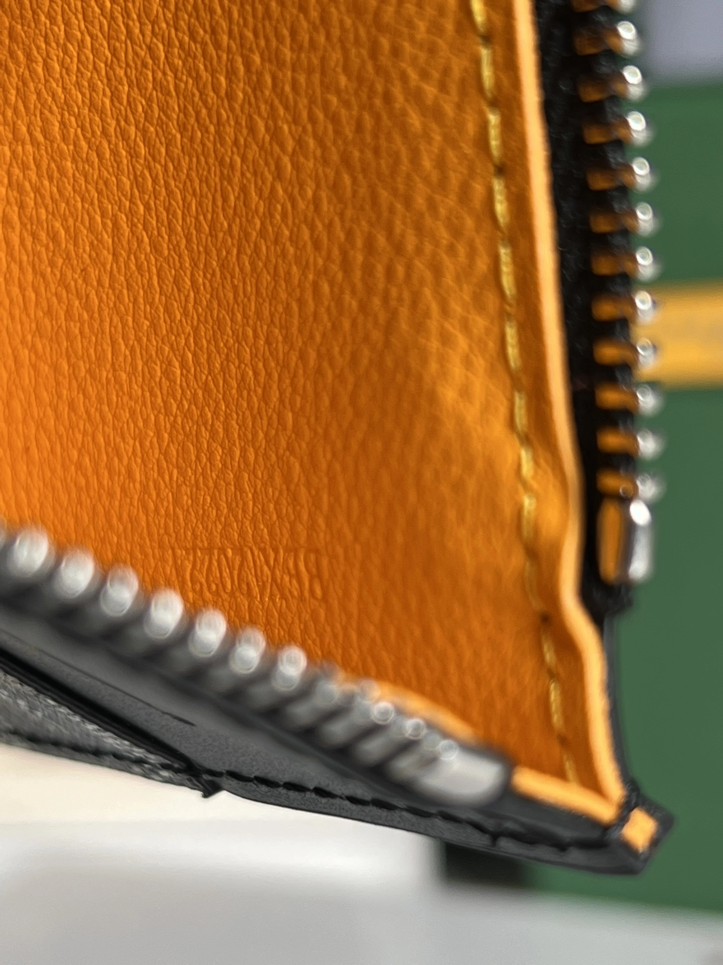 MOMO-- 6oy1r4 INSLOUMMLTY-01CL01P high quality version Insert Louise Calfskin item:F-B664B0237