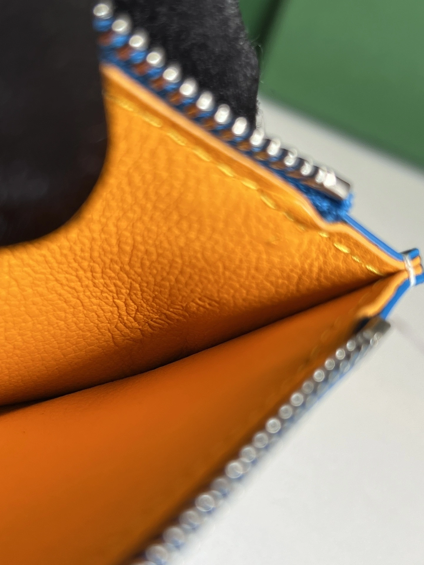 MOMO-- 6oy1r4 INSLOUMMLTY-10CL10P high quality version Insert Louise Calfskin item:F-B664B0242