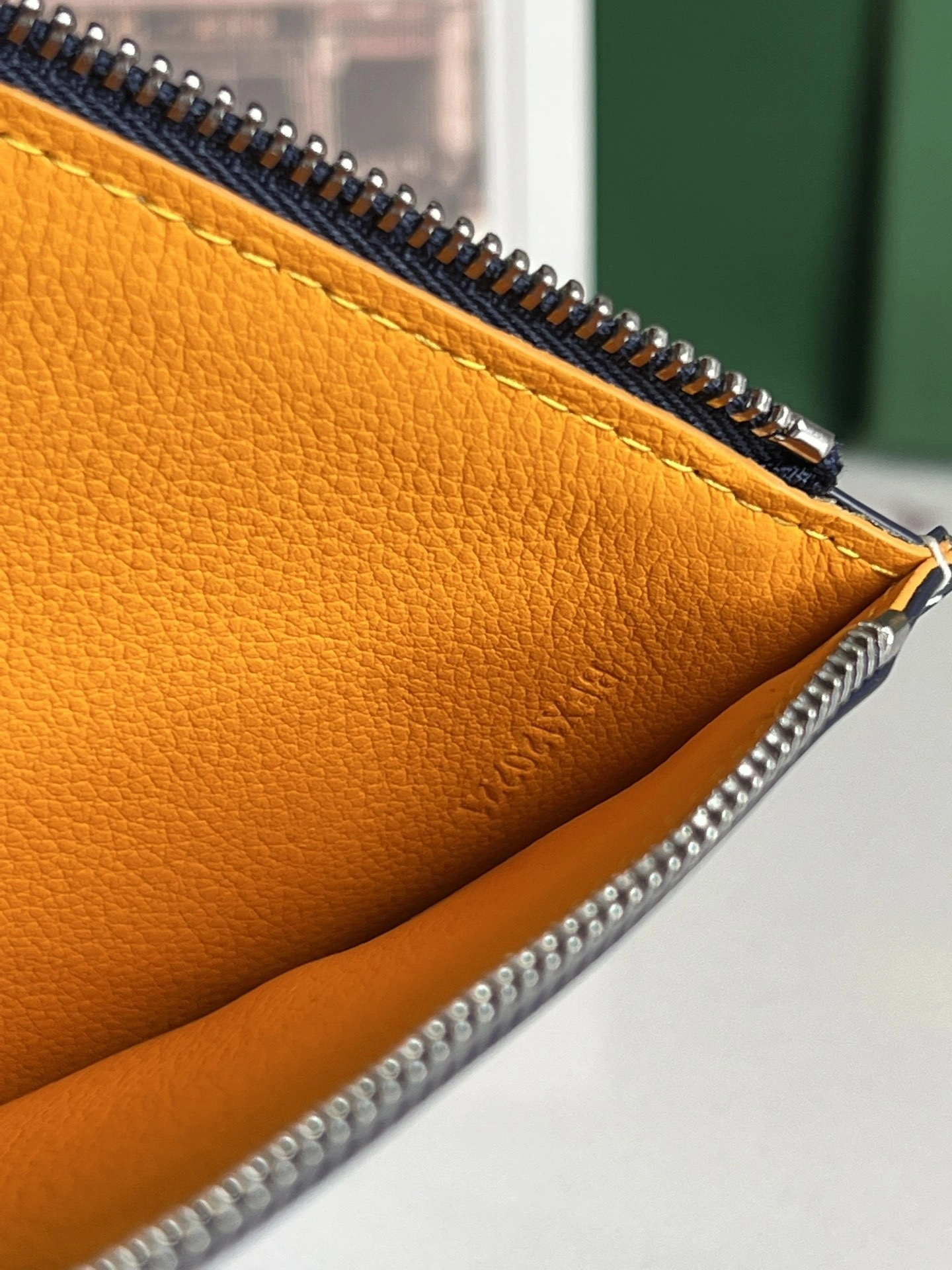 MOMO-- 6oy1r4 INSLOUMMLTY-12CL12P high quality version Insert Louise Calfskin item:F-B664B0245