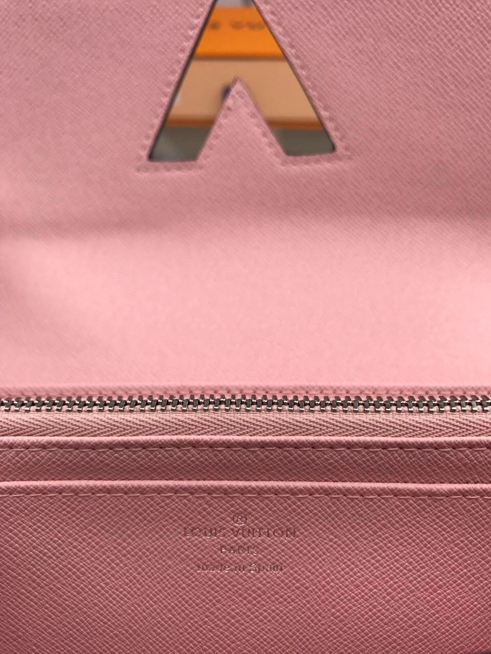 * M61178 item : 046Y040B0370G0851