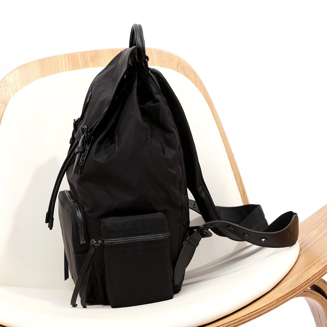 & MOMO-- 4015479 item:D-B000A2444R