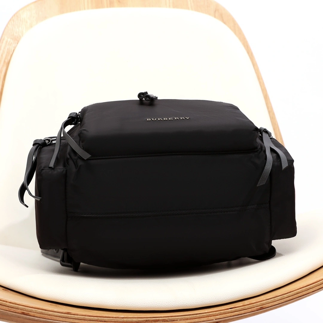 & MOMO-- 4015479 item:D-B000A2444R
