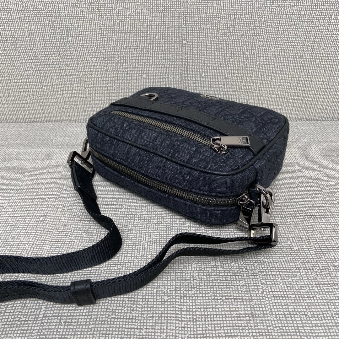 & MoMo-- 4ior 2ESWS011YKY-H03E cowhide high quality version item:E-B180F1099H