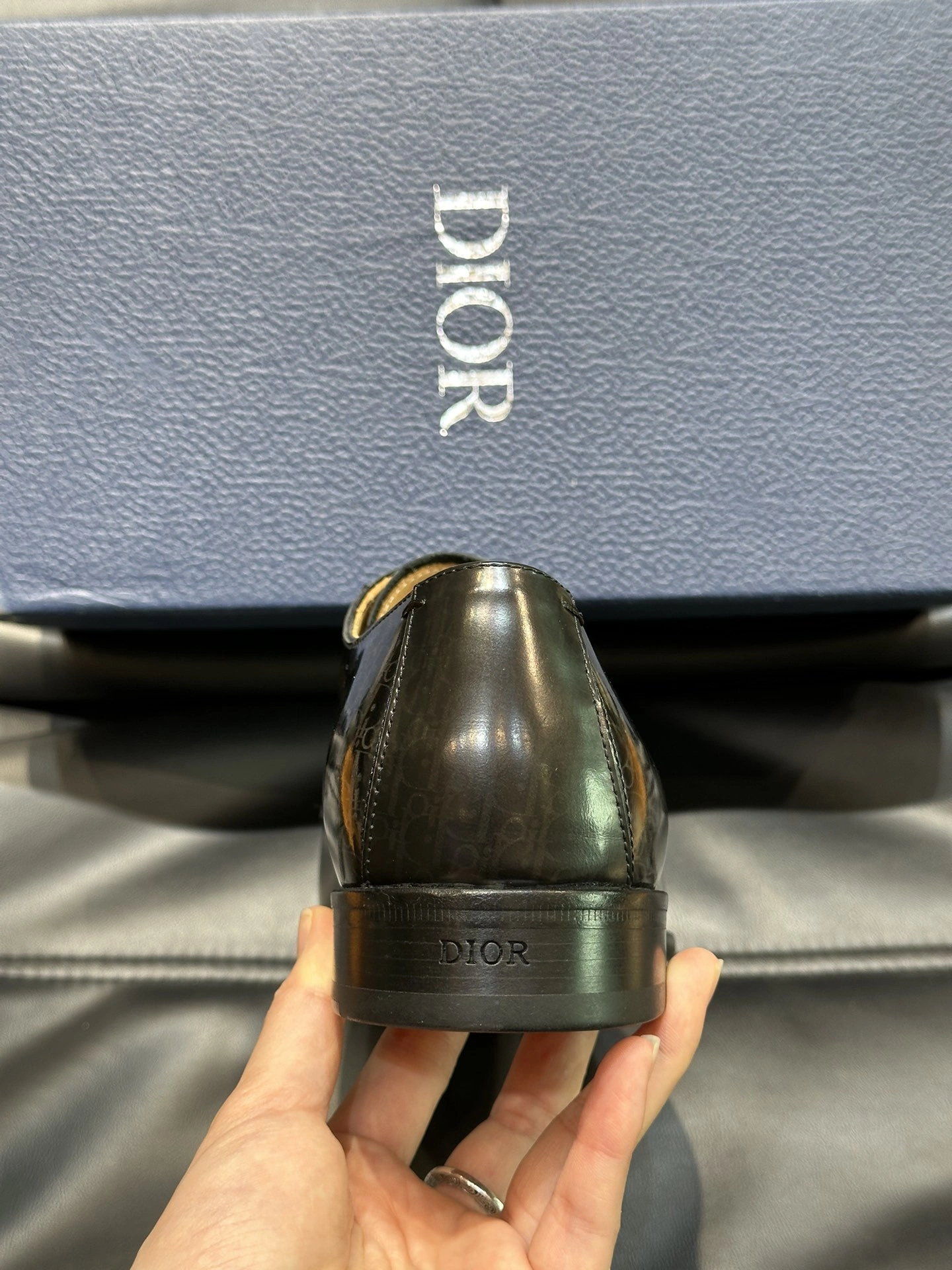 & OOBB-- 4ior 3DE305ZTJ_H900 Calfskin item:D-X158G1709