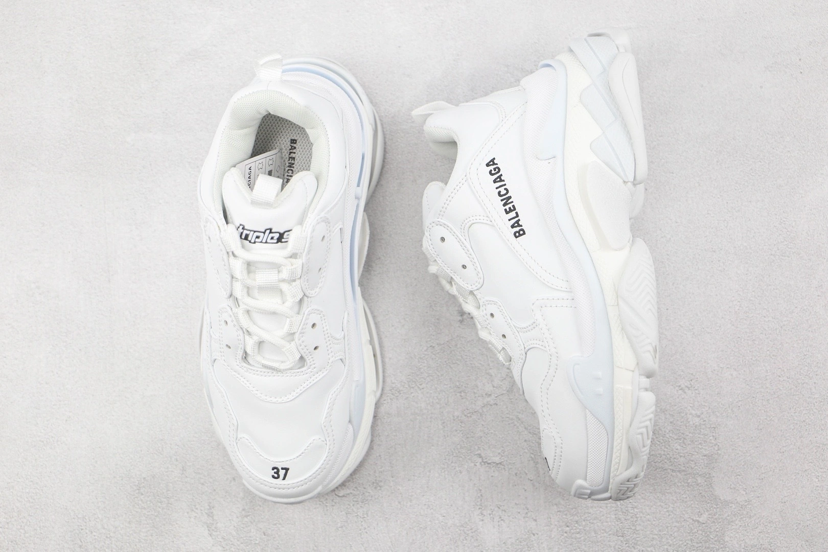 & &OOBB -536737W2FA59000 TRIPLE S item:B-X000E2081J