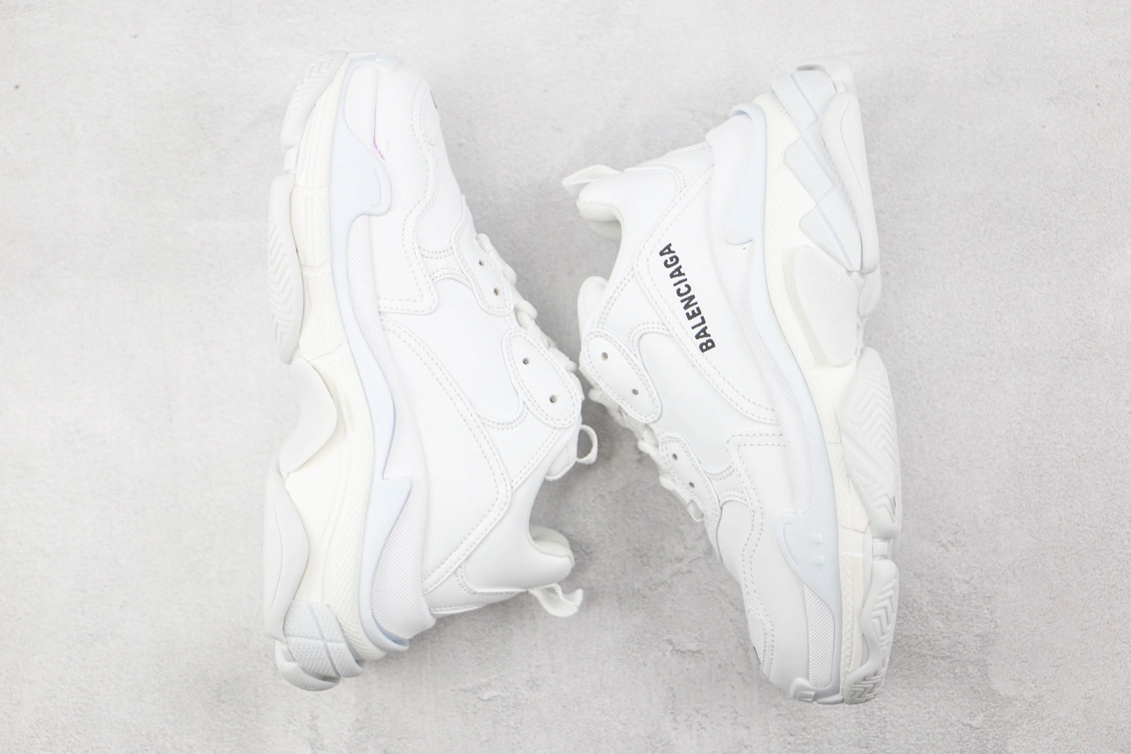 & &OOBB -536737W2FA59000 TRIPLE S item:B-X000E2081J