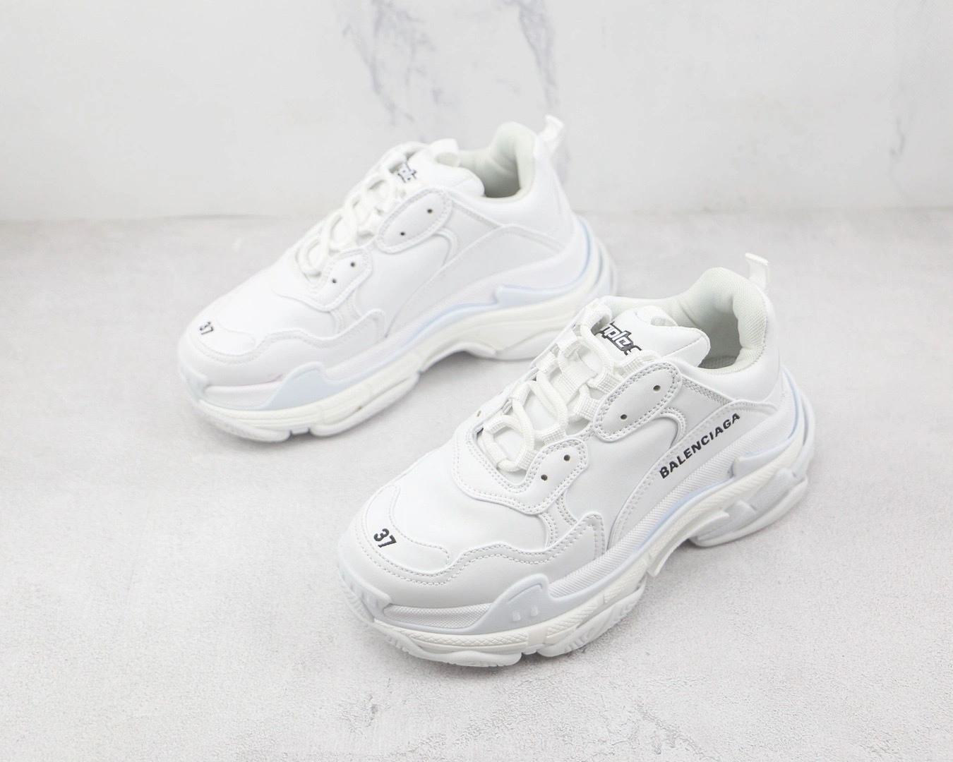 & &OOBB -536737W2FA59000 TRIPLE S item:B-X000E2081J