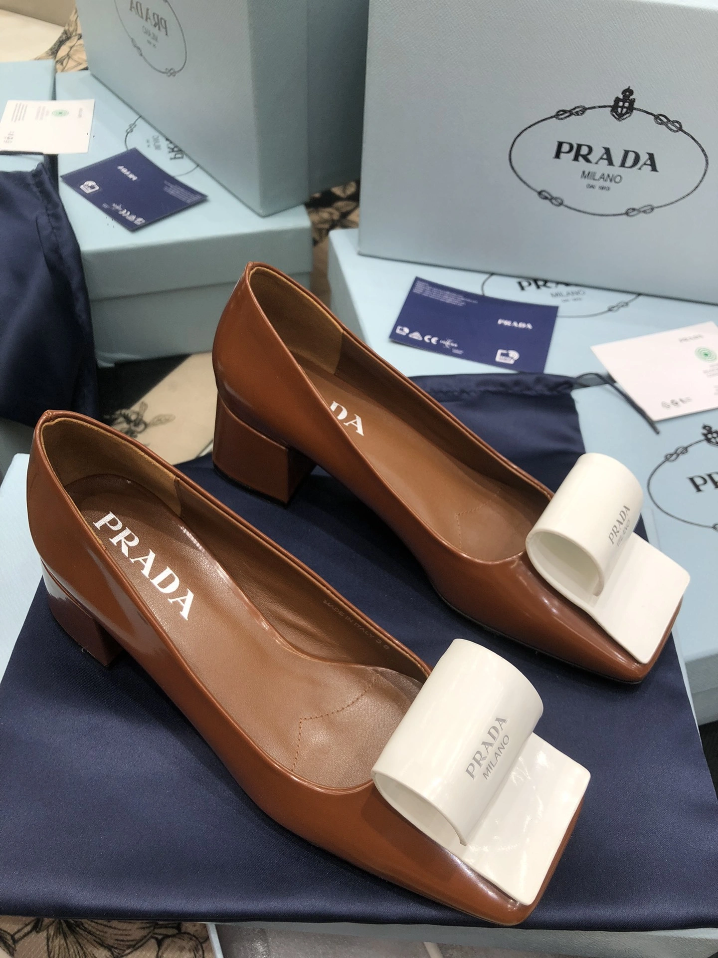 COCO-- Pr141 1I964N_AZ3_F070D_F_D035 cowhide sheepskin Heel height：5CM item:E-X062E1501W