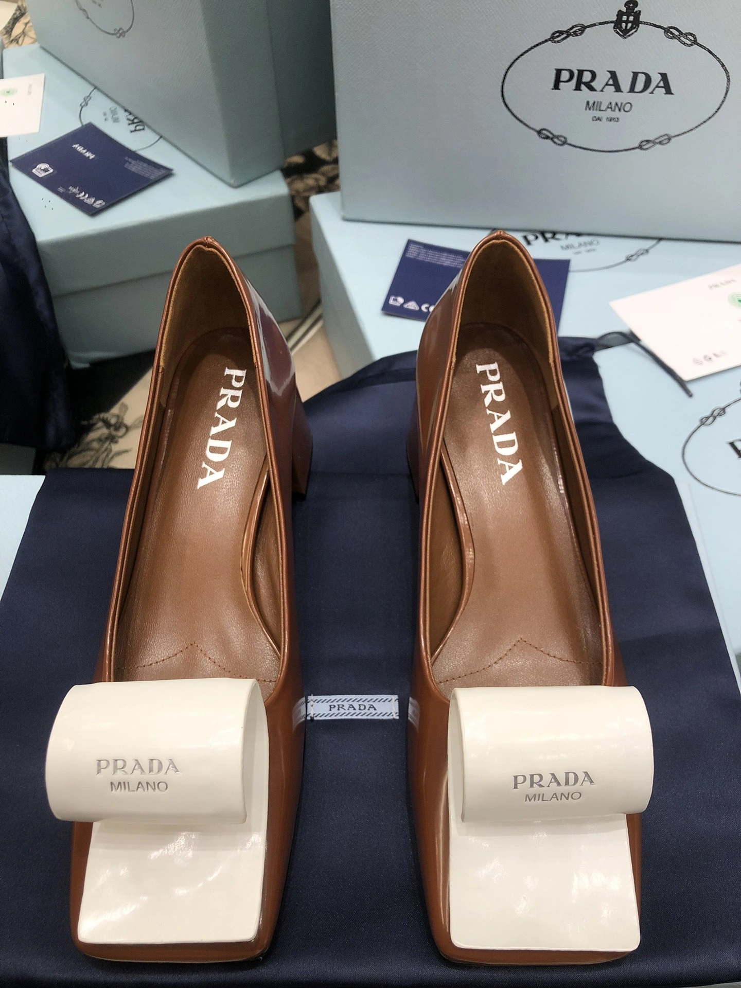 COCO-- Pr141 1I964N_AZ3_F070D_F_D035 cowhide sheepskin Heel height：5CM item:E-X062E1501W