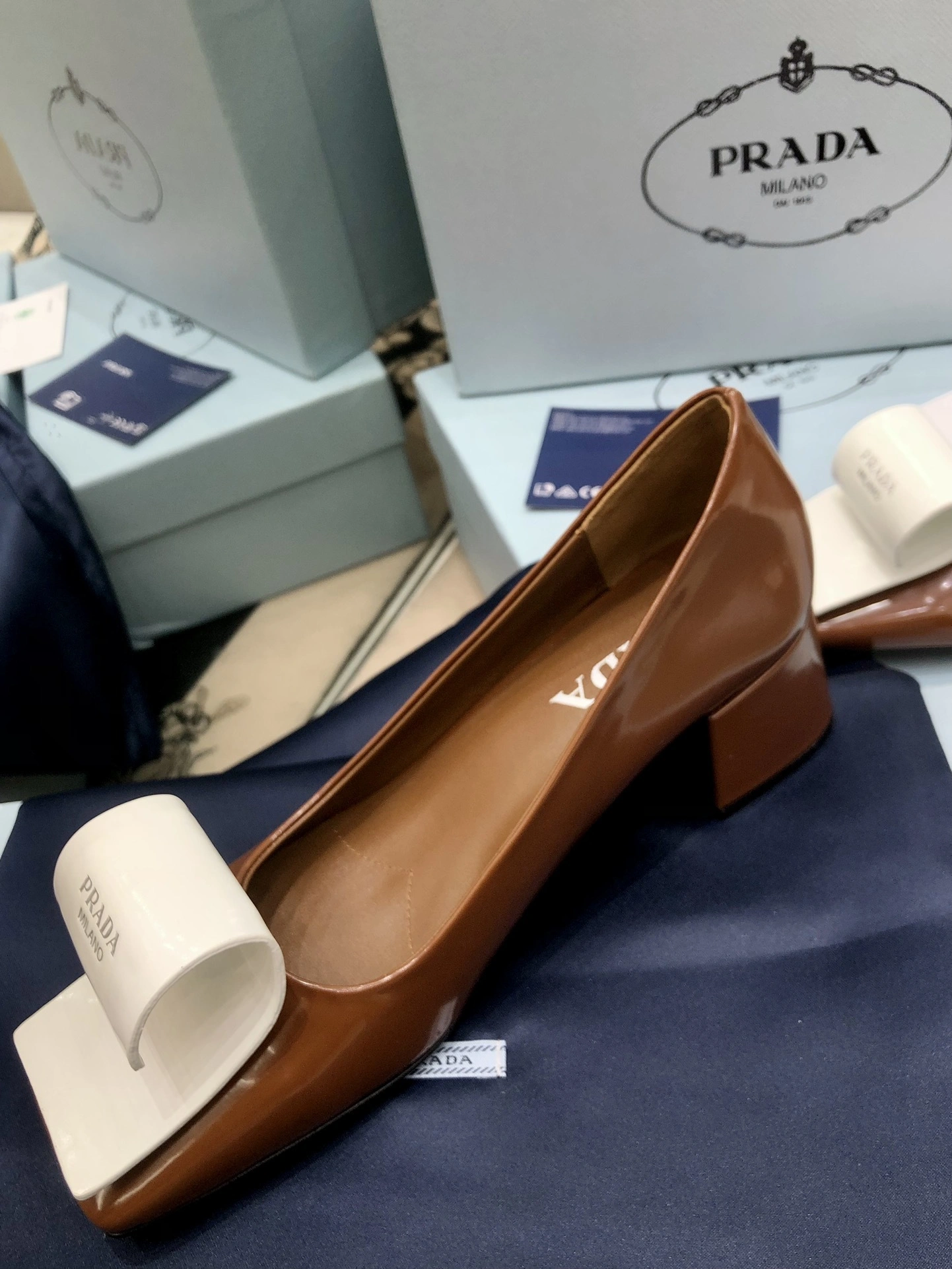 COCO-- Pr141 1I964N_AZ3_F070D_F_D035 cowhide sheepskin Heel height：5CM item:E-X062E1501W