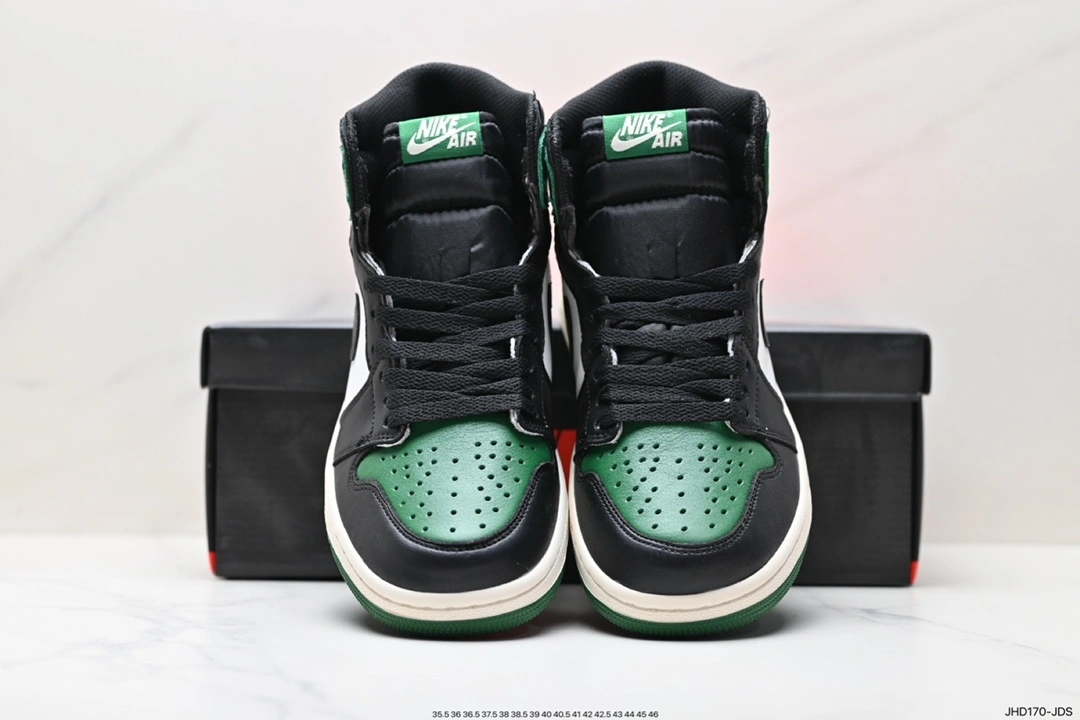 & Retro High OG”Black White 555088-302 item: DT-X231A2460