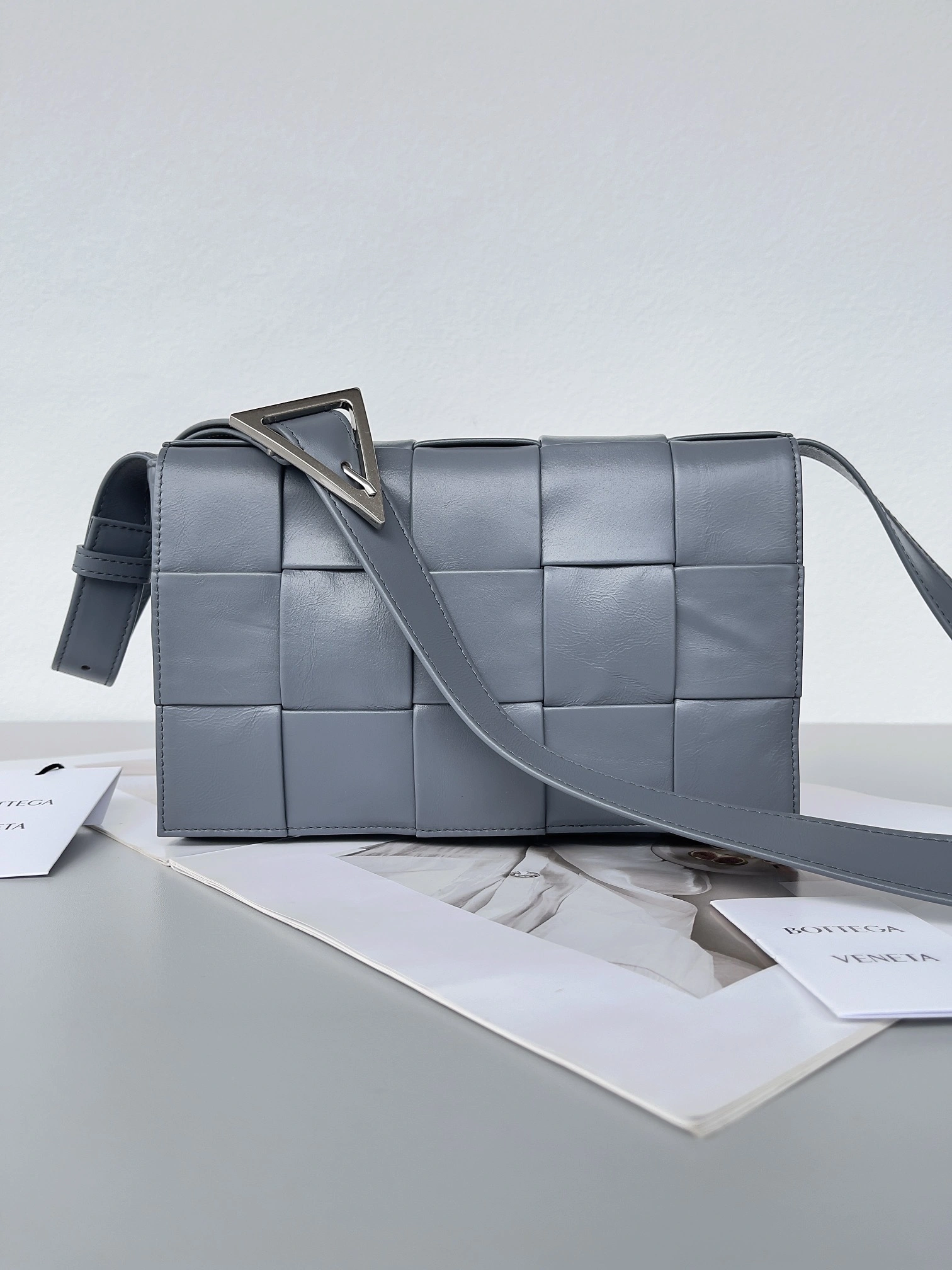 MOMO-- V595t1 667298VCQ711242 high quality version Calfskin waxed skin item:E-B063A0866