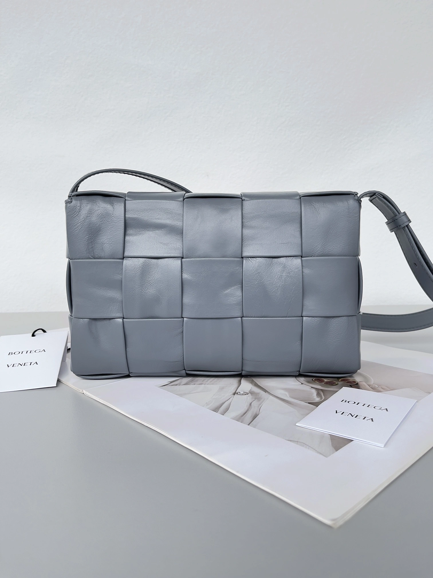 MOMO-- V595t1 667298VCQ711242 high quality version Calfskin waxed skin item:E-B063A0866
