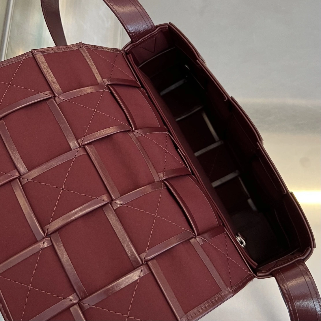 MOMO-- V595t1 667298VCQ712245 high quality version Calfskin waxed skin item:E-B063A0873