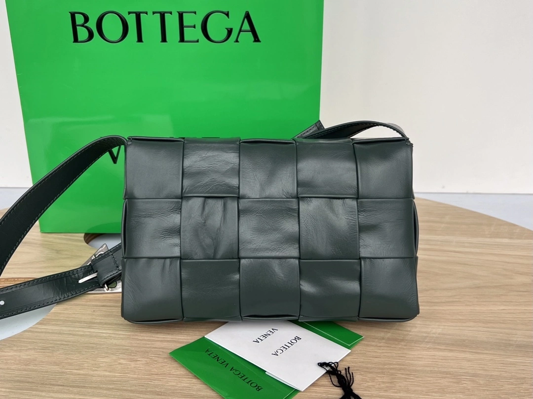 MOMO-- V595t1 667298VCQ713015 high quality version Calfskin waxed skin item:E-B063A0865
