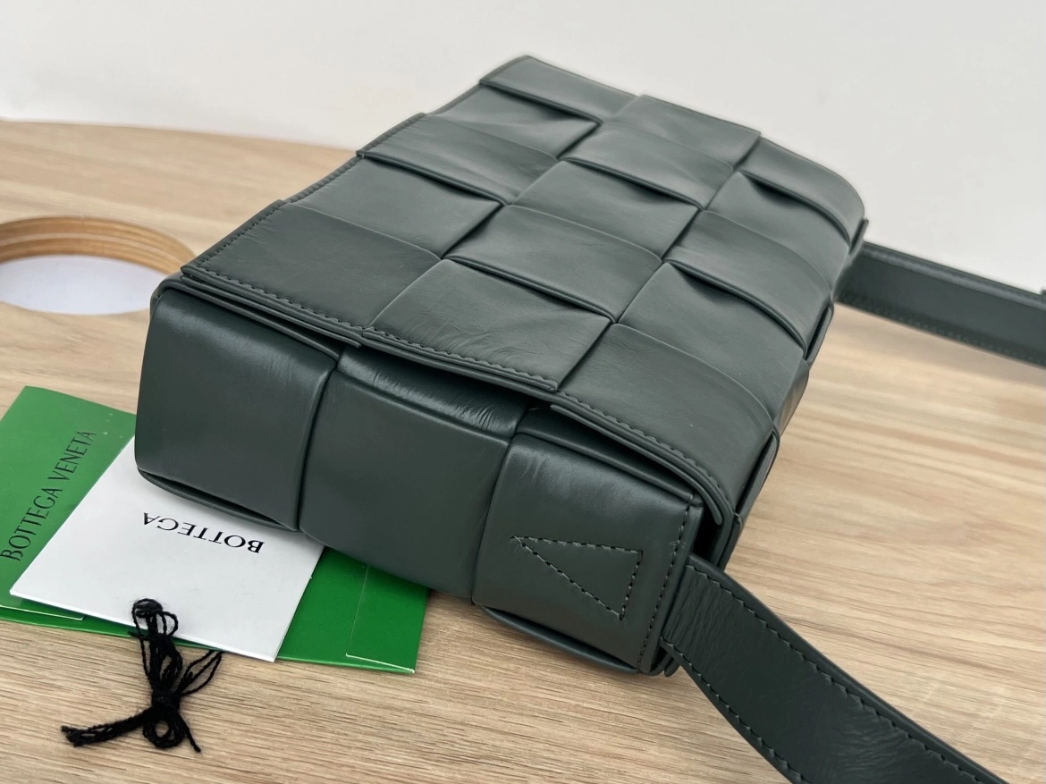 MOMO-- V595t1 667298VCQ713015 high quality version Calfskin waxed skin item:E-B063A0865