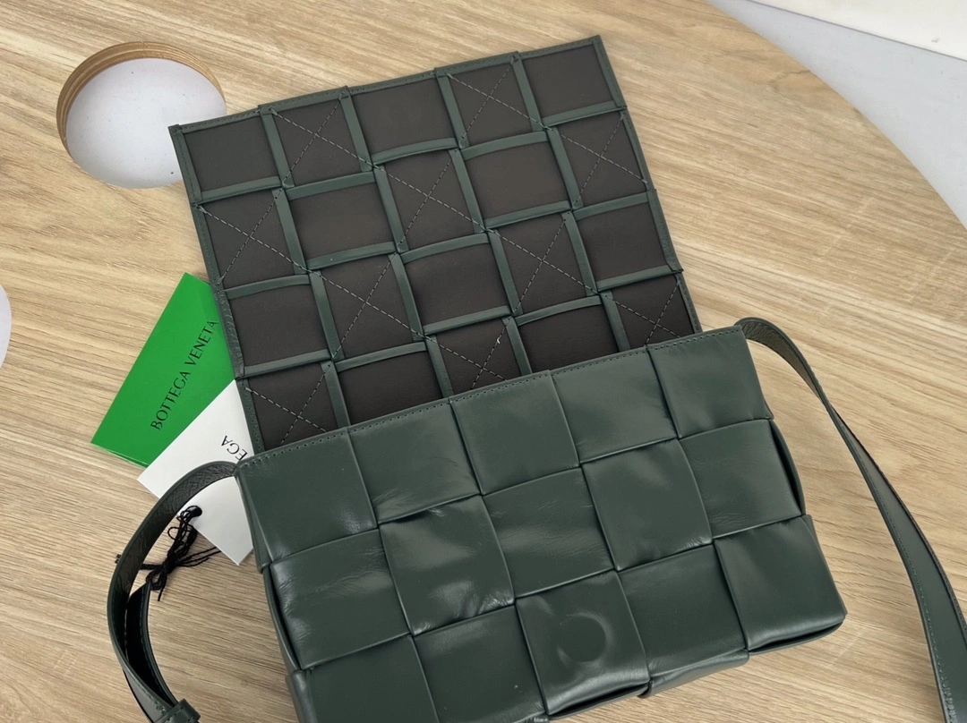 MOMO-- V595t1 667298VCQ713015 high quality version Calfskin waxed skin item:E-B063A0865