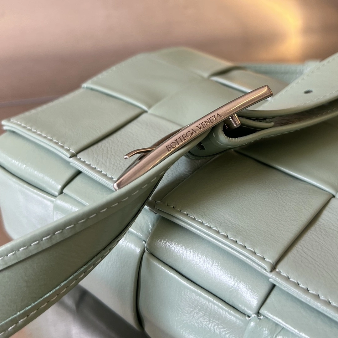 MOMO-- V595t1 667298VCQ713402 high quality version Calfskin waxed skin item:E-B000A0853