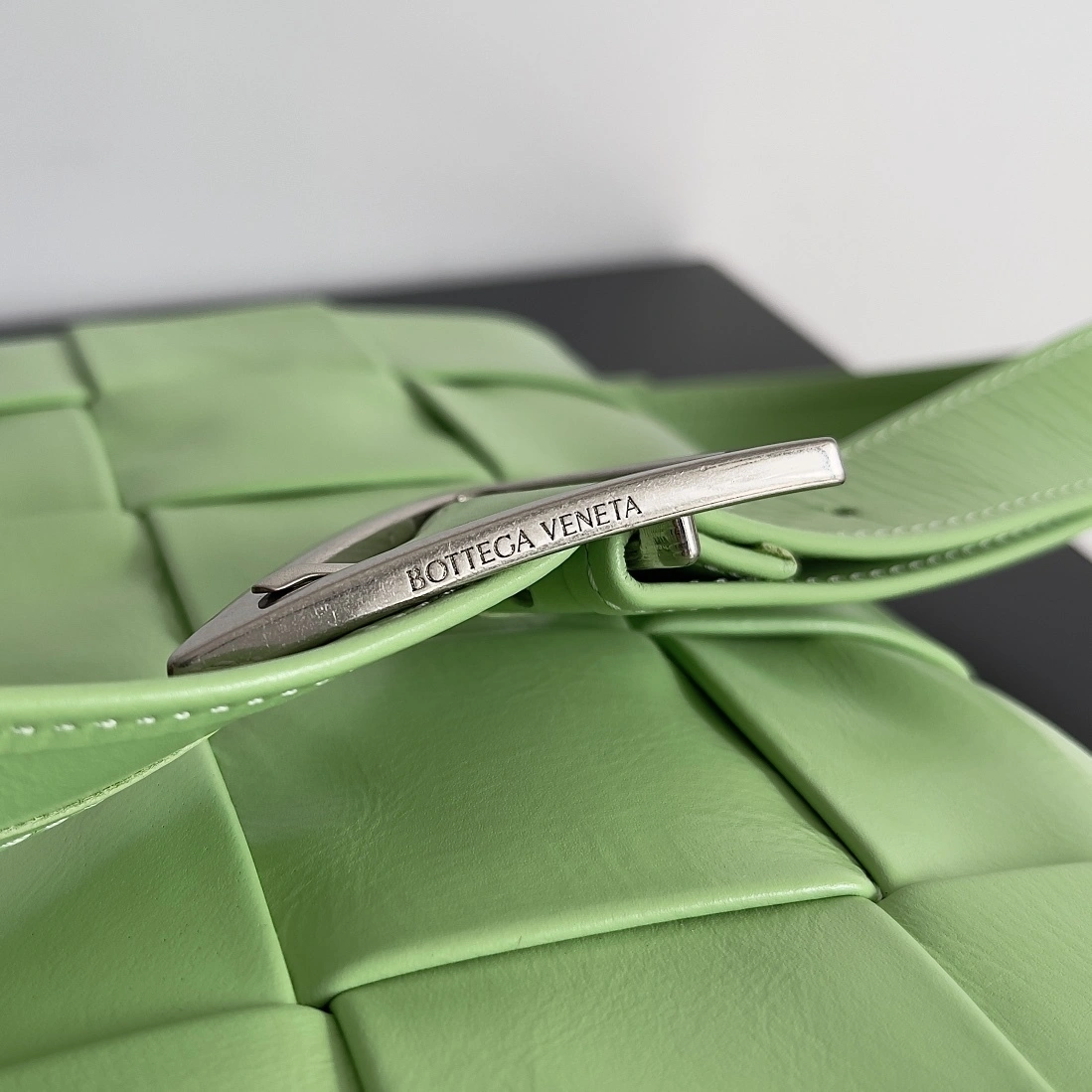 MOMO-- V595t1 667298VCQ713840 high quality version Calfskin waxed skin item:E-B063A0867