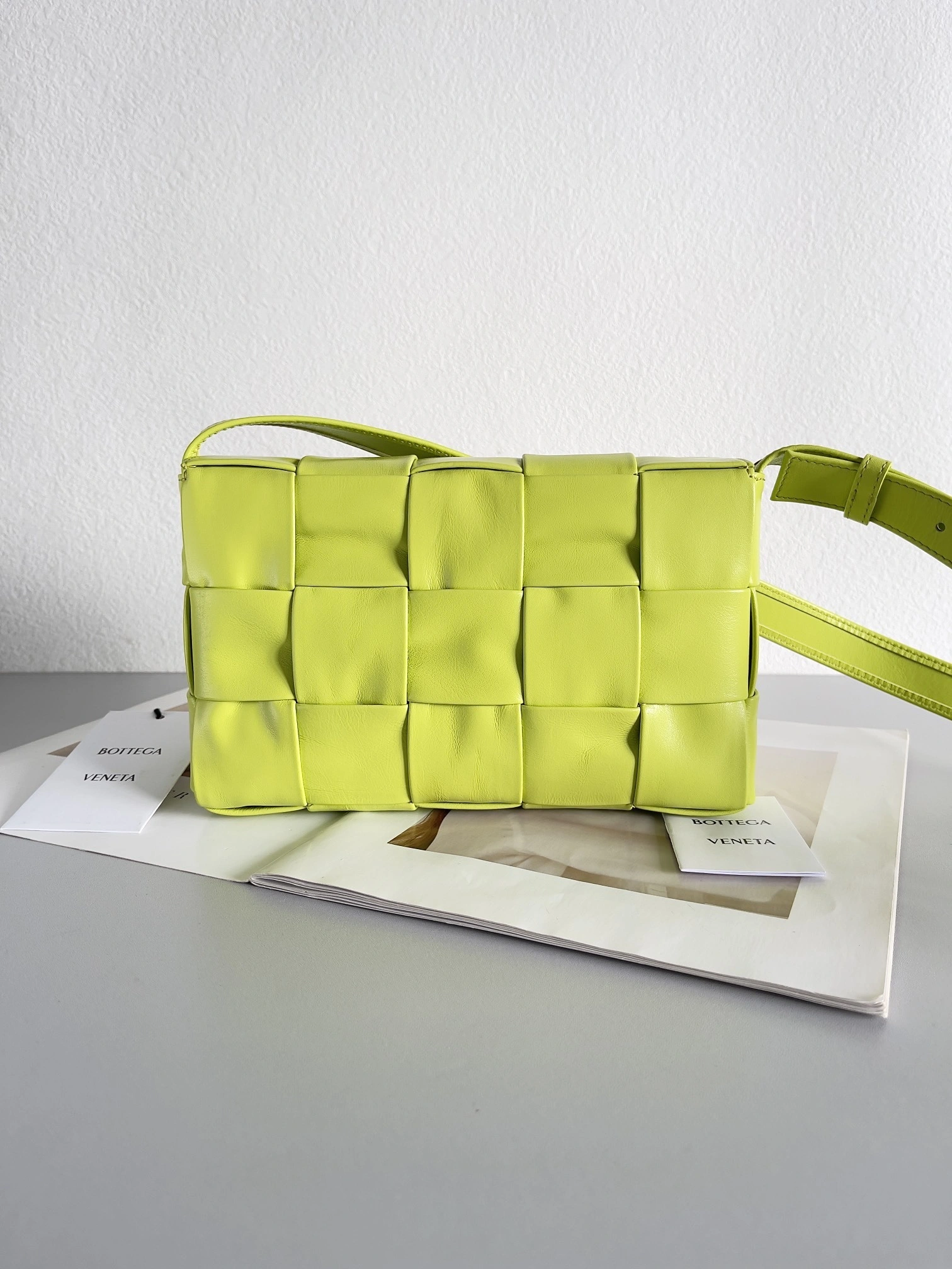 MOMO-- V595t1 667298VCQ717301 high quality version Calfskin waxed skin item:E-B063A0869
