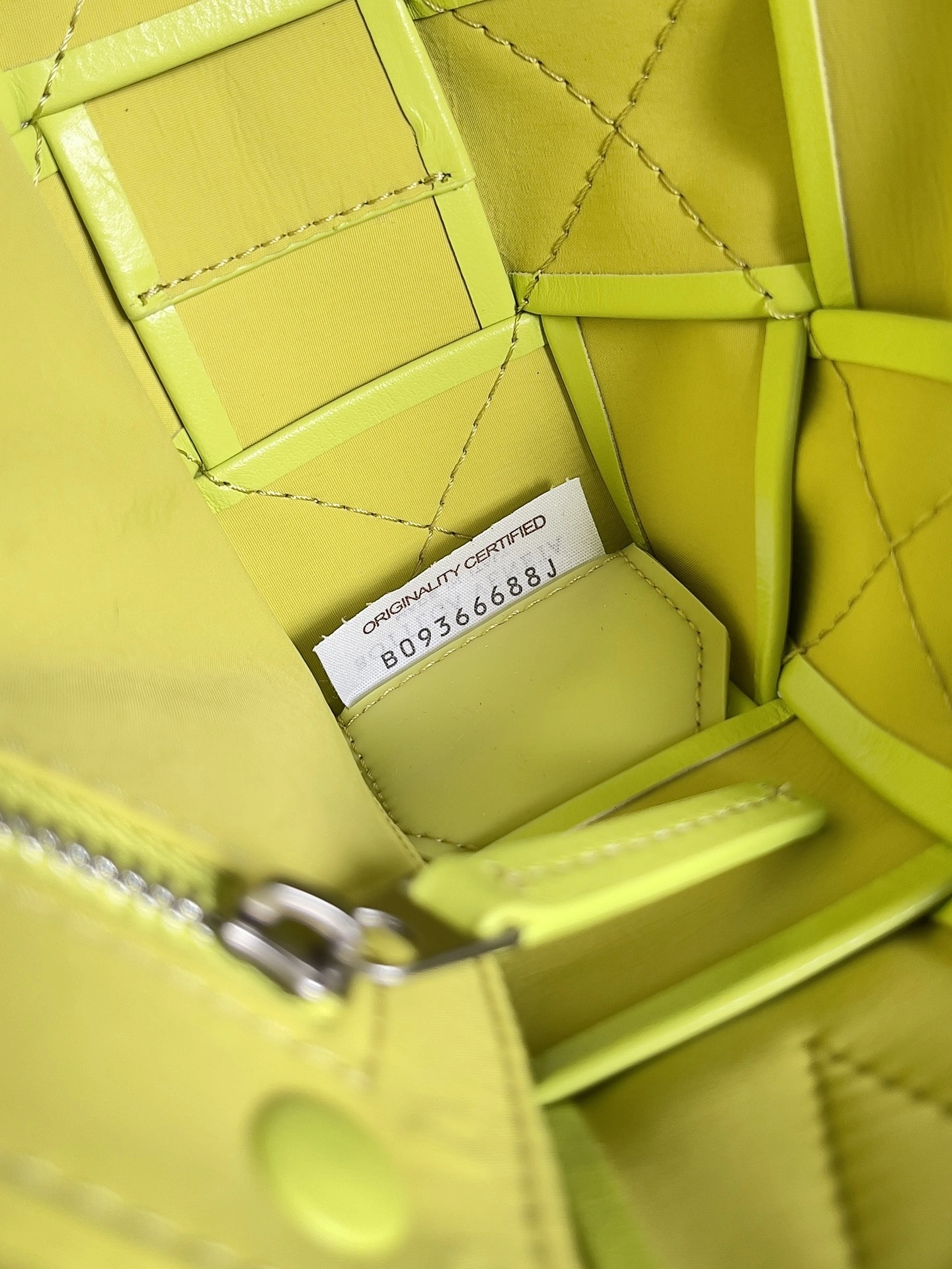 MOMO-- V595t1 667298VCQ717301 high quality version Calfskin waxed skin item:E-B063A0869