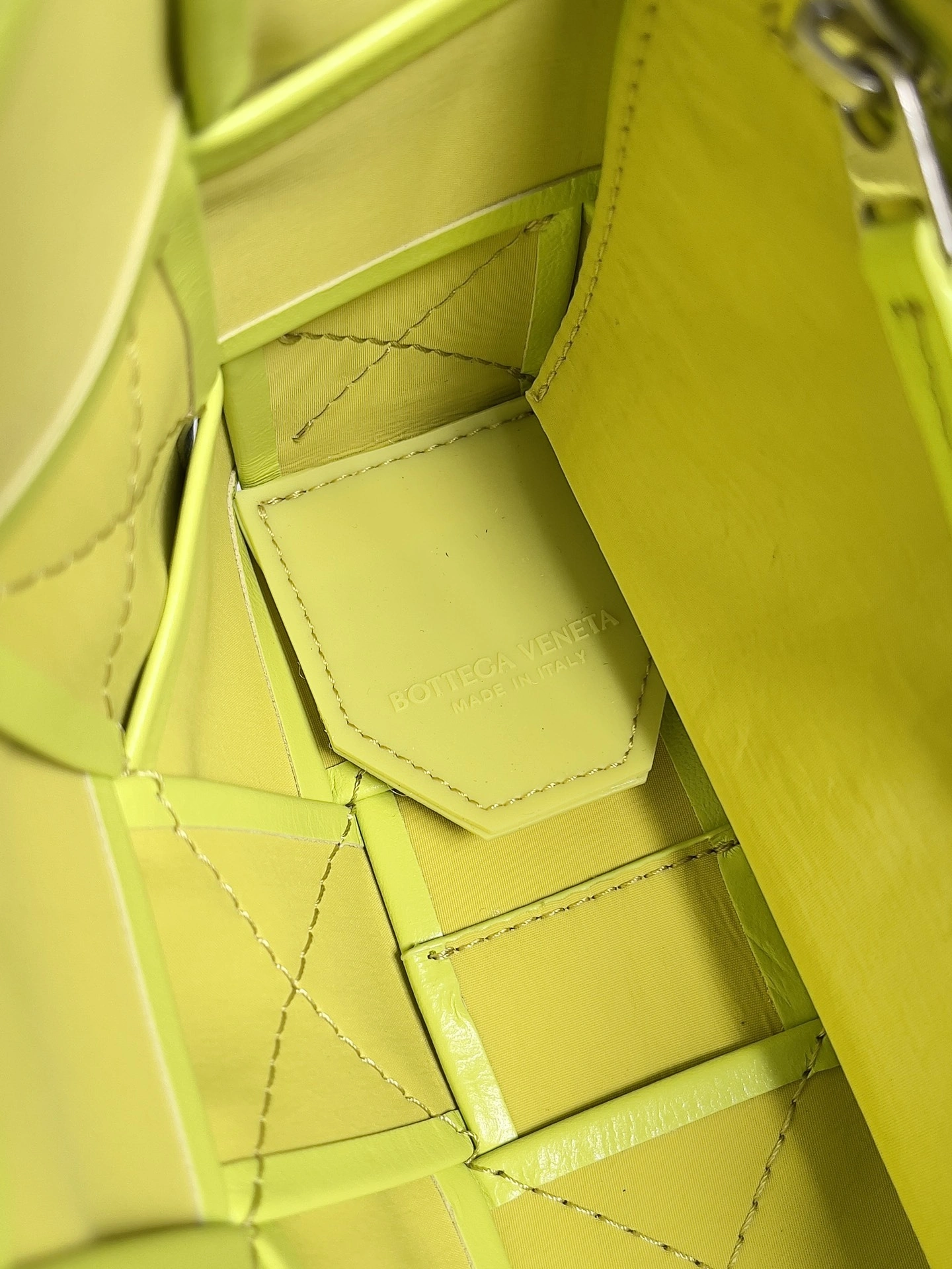 MOMO-- V595t1 667298VCQ717301 high quality version Calfskin waxed skin item:E-B063A0869