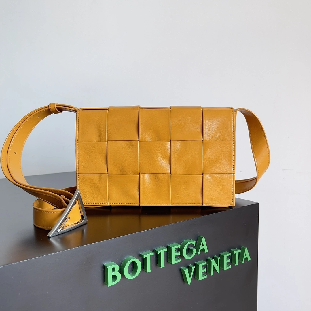 MOMO-- V595t1 667298VCQ717723 high quality version Calfskin waxed skin item:E-B063A0870