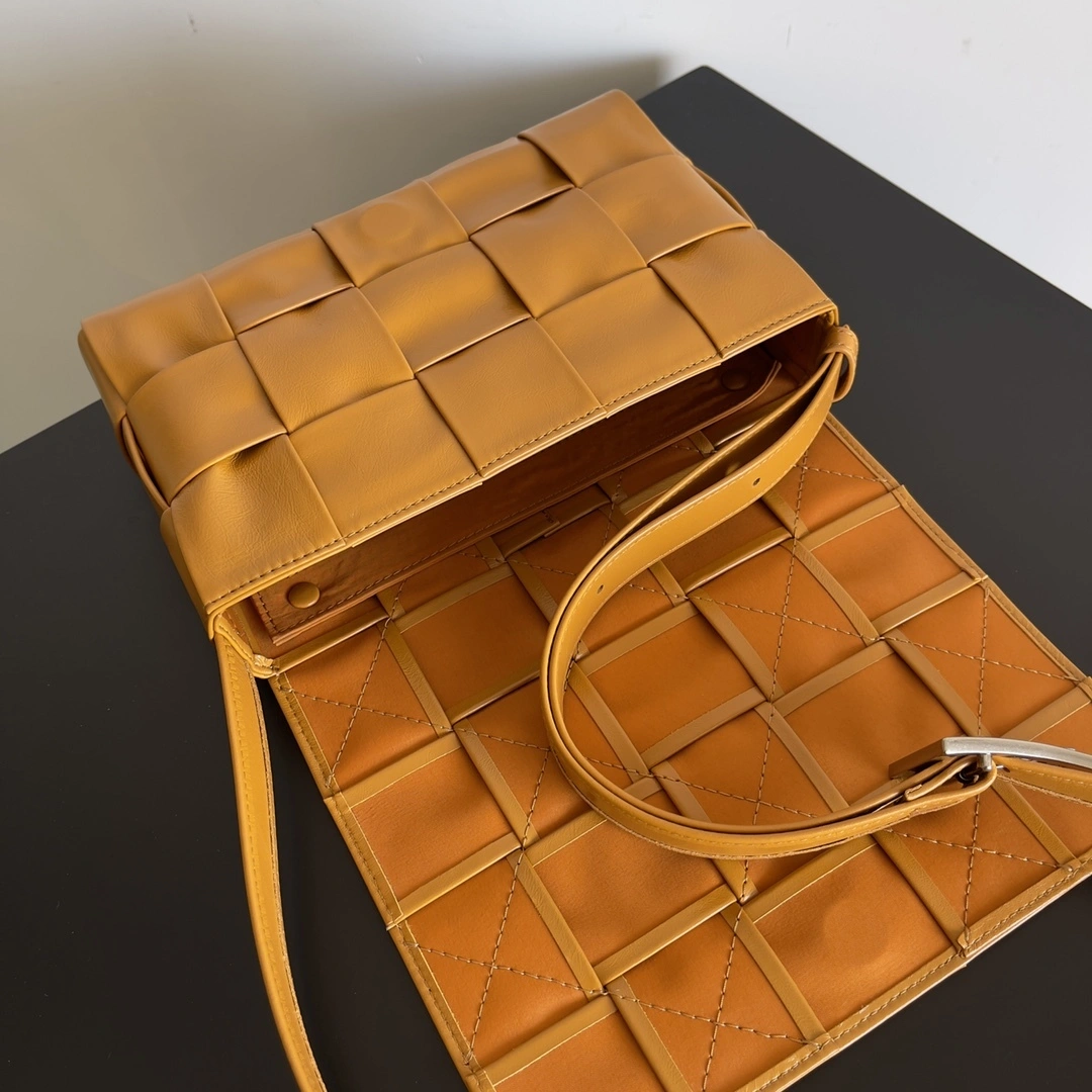 MOMO-- V595t1 667298VCQ717723 high quality version Calfskin waxed skin item:E-B063A0870