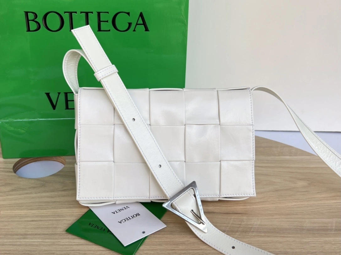 MOMO-- V595t1 667298VCQ719005 waxed skin Calfskin high quality version item:D-B063I0903