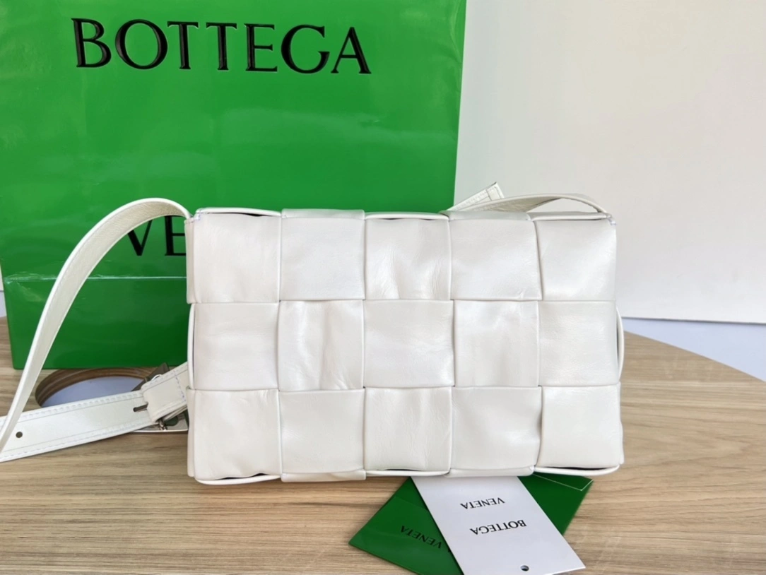 MOMO-- V595t1 667298VCQ719005 waxed skin Calfskin high quality version item:D-B063I0903