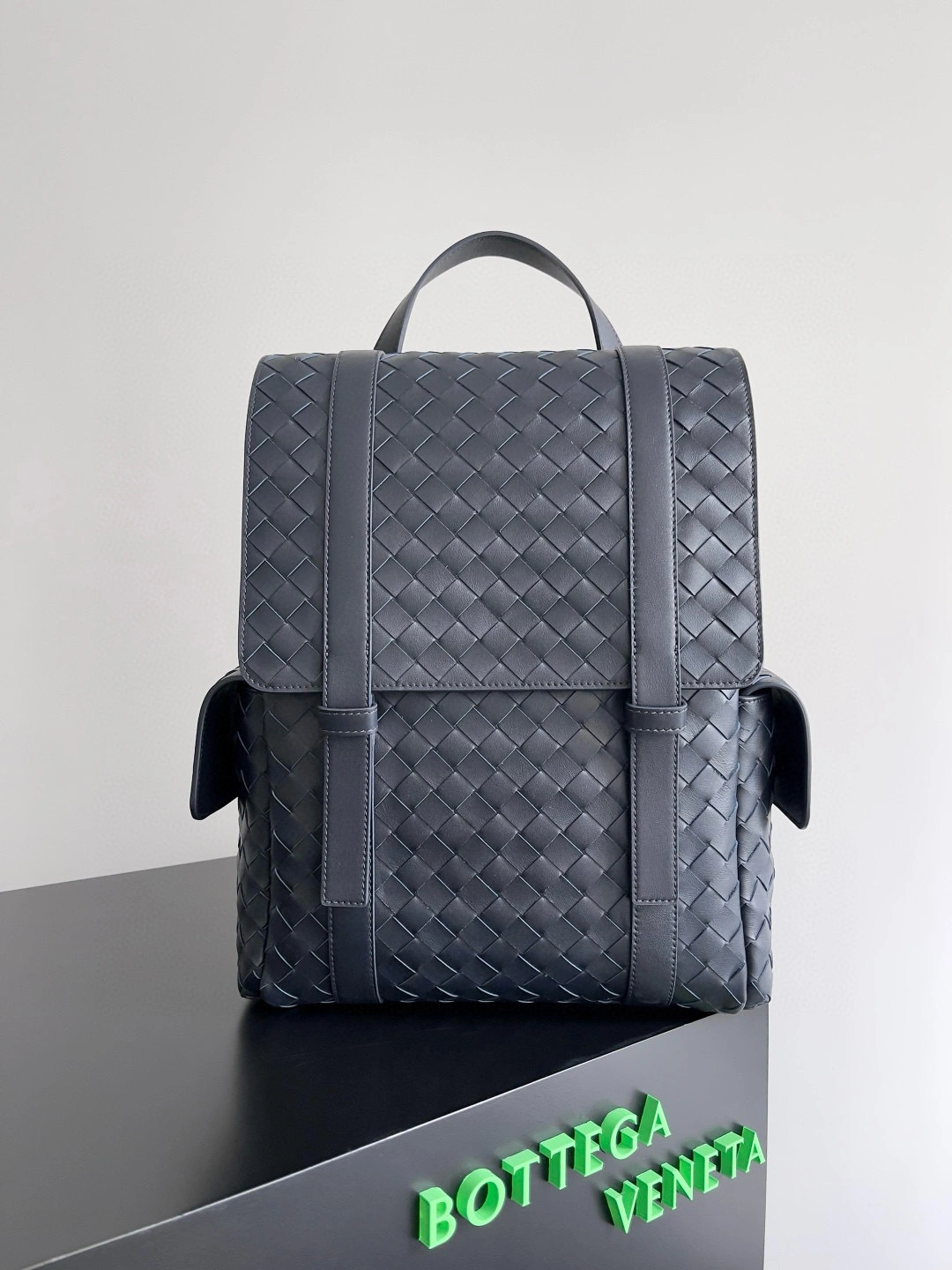 MOMO-- V595t1 805971V2HL18803 high quality version 2colour Calfskin item:E-B100D2197-2H