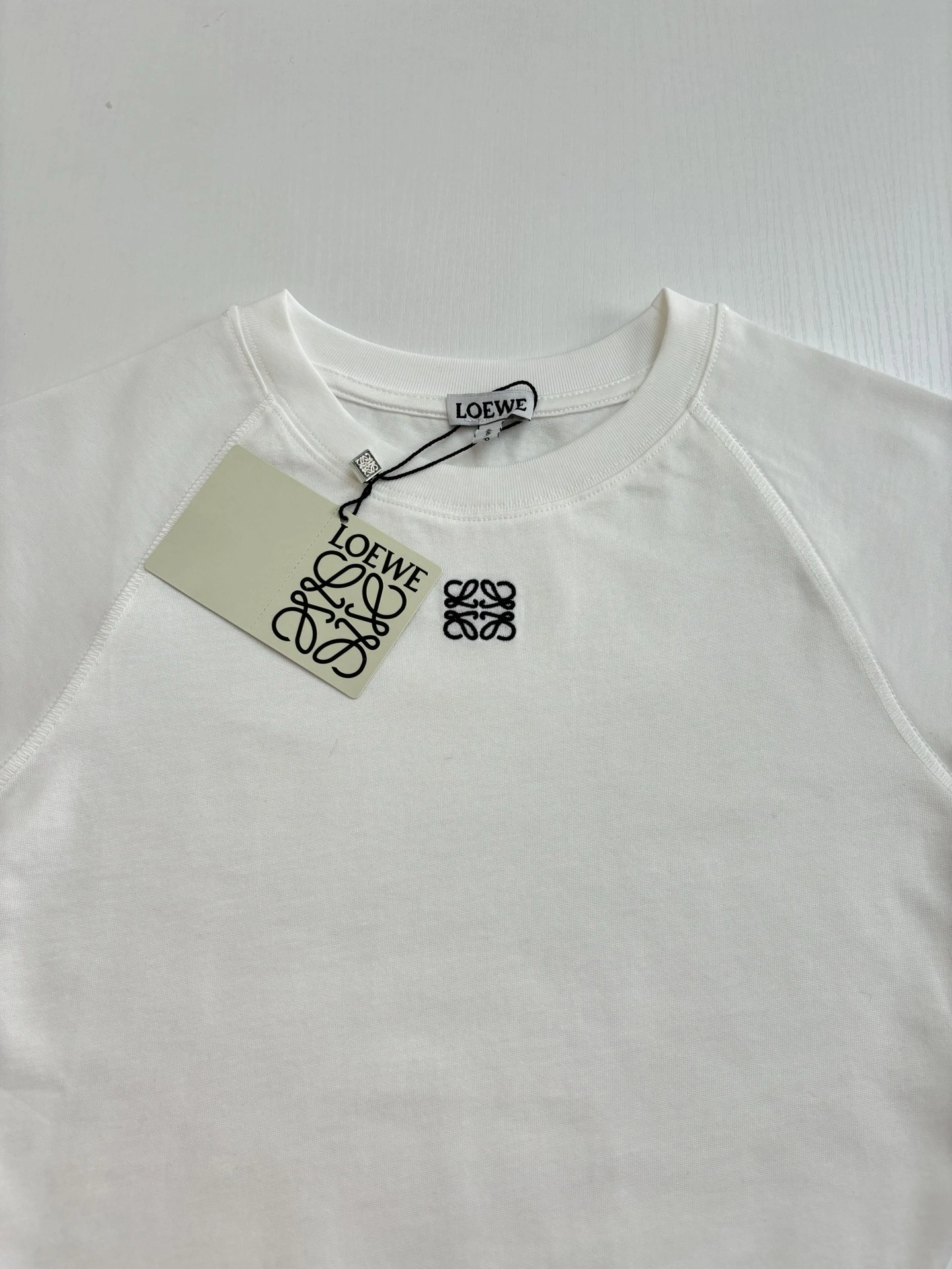 & Victoria- 8o5w5 Cotton embroidery item:E-F363J4035