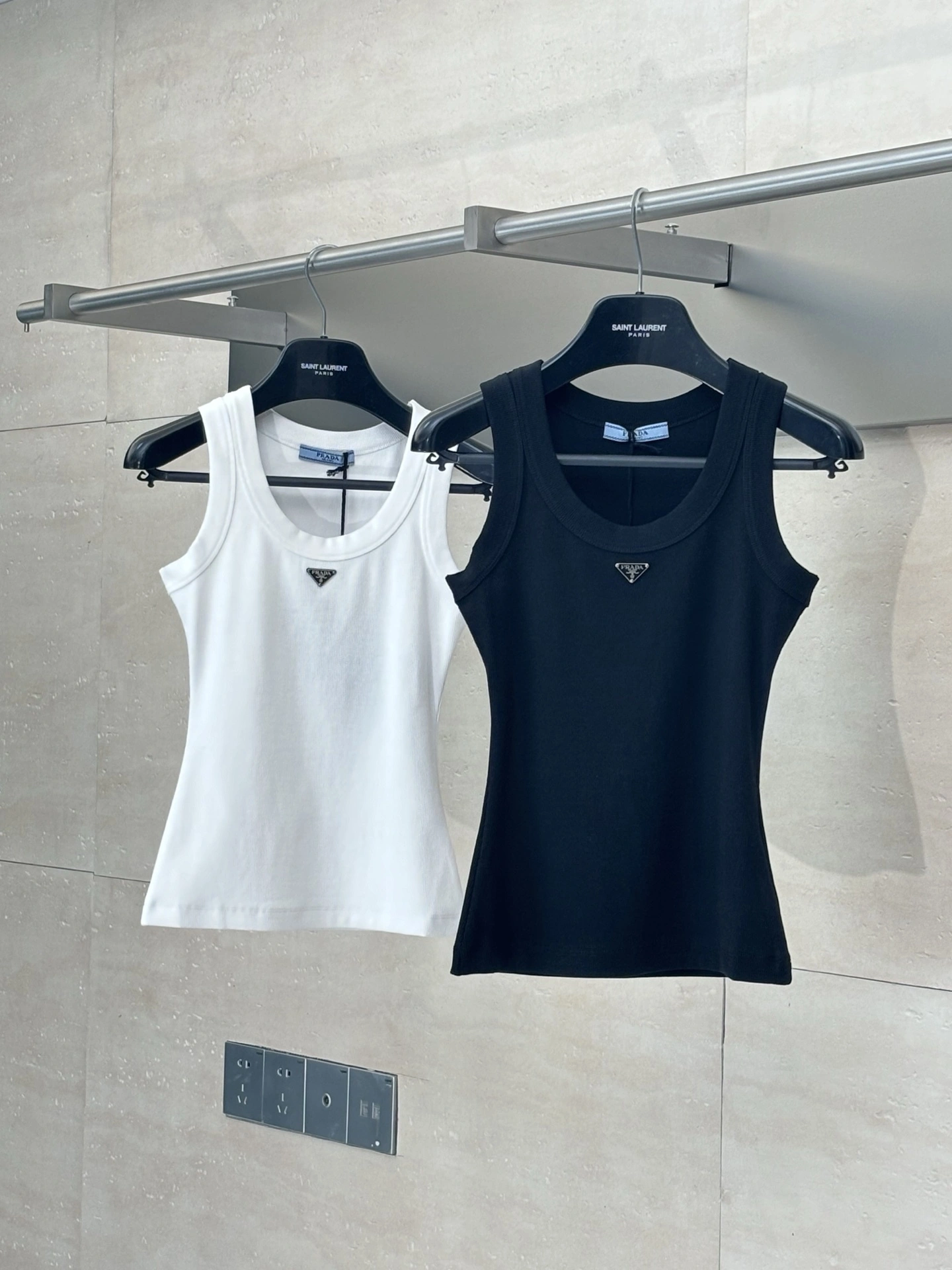 & Victoria- Pr141 2colour item:E-F363F1048-2